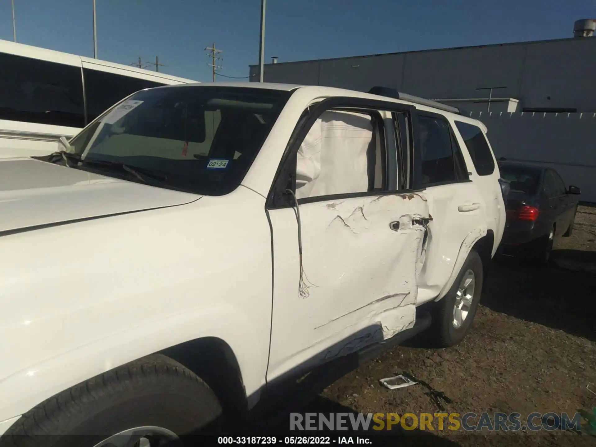 6 Photograph of a damaged car JTEFU5JR8N5262959 TOYOTA 4RUNNER 2022