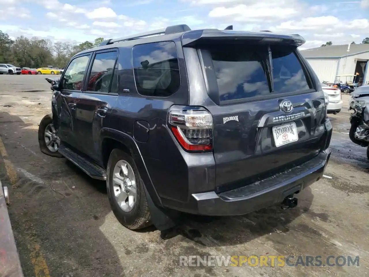 3 Photograph of a damaged car JTEFU5JRXN5261795 TOYOTA 4RUNNER 2022