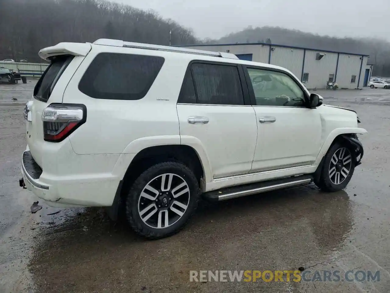 3 Photograph of a damaged car JTEKU5JR0N5990483 TOYOTA 4RUNNER 2022