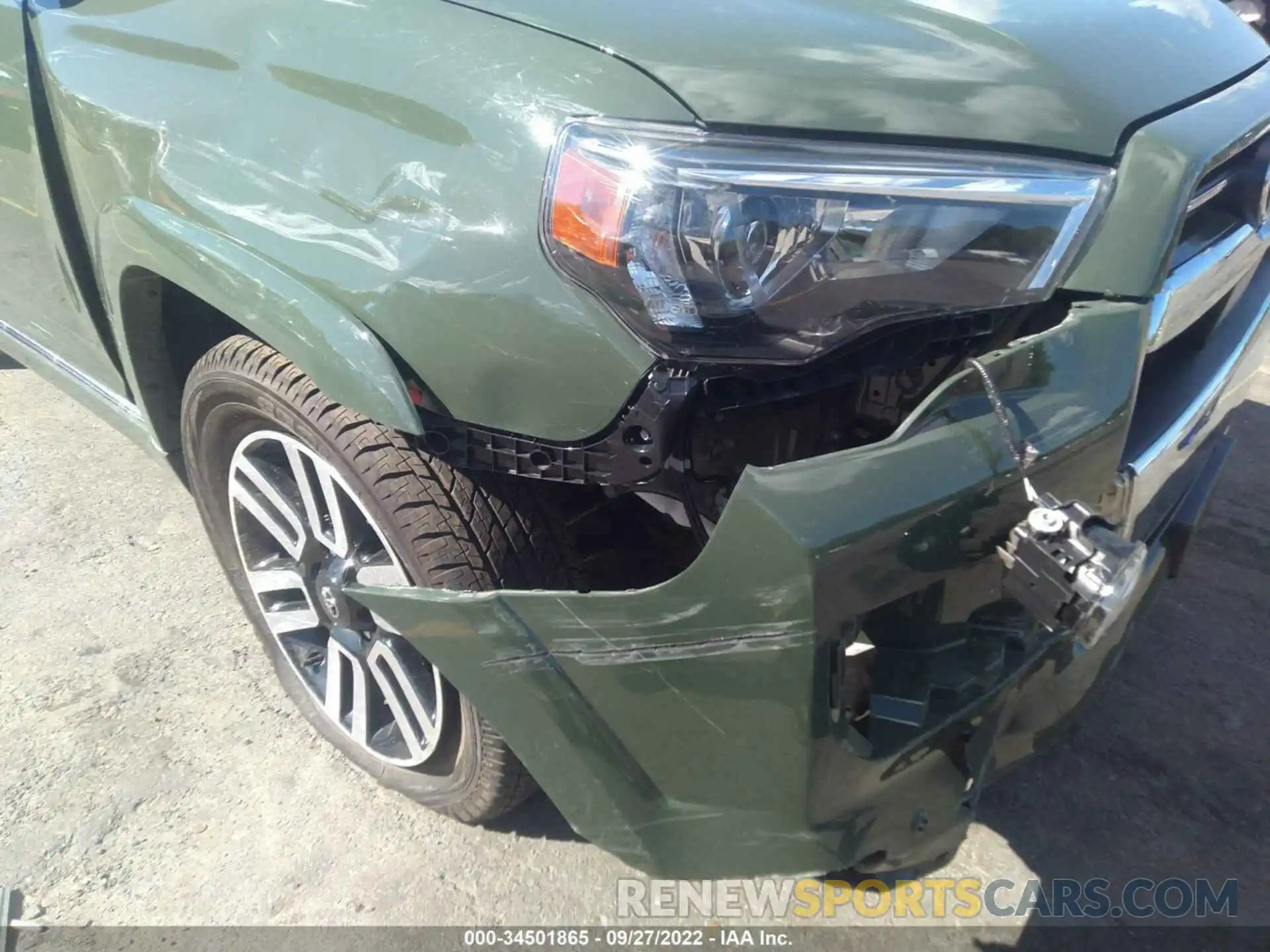 6 Photograph of a damaged car JTEKU5JR0N6023690 TOYOTA 4RUNNER 2022