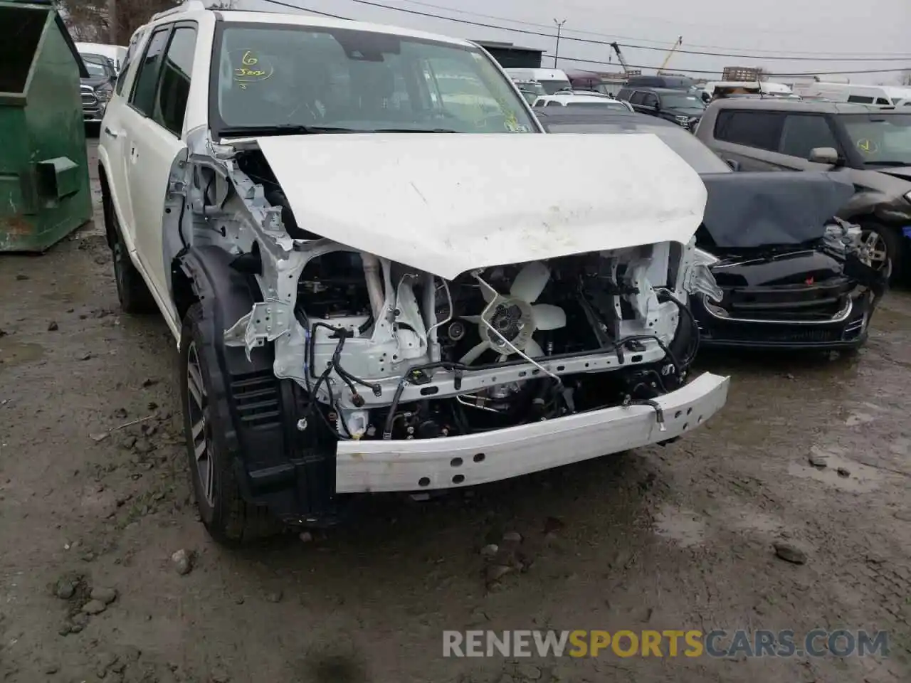 9 Photograph of a damaged car JTEKU5JR1N6000208 TOYOTA 4RUNNER 2022