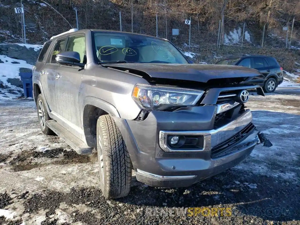 1 Photograph of a damaged car JTEKU5JR2N5976262 TOYOTA 4RUNNER 2022