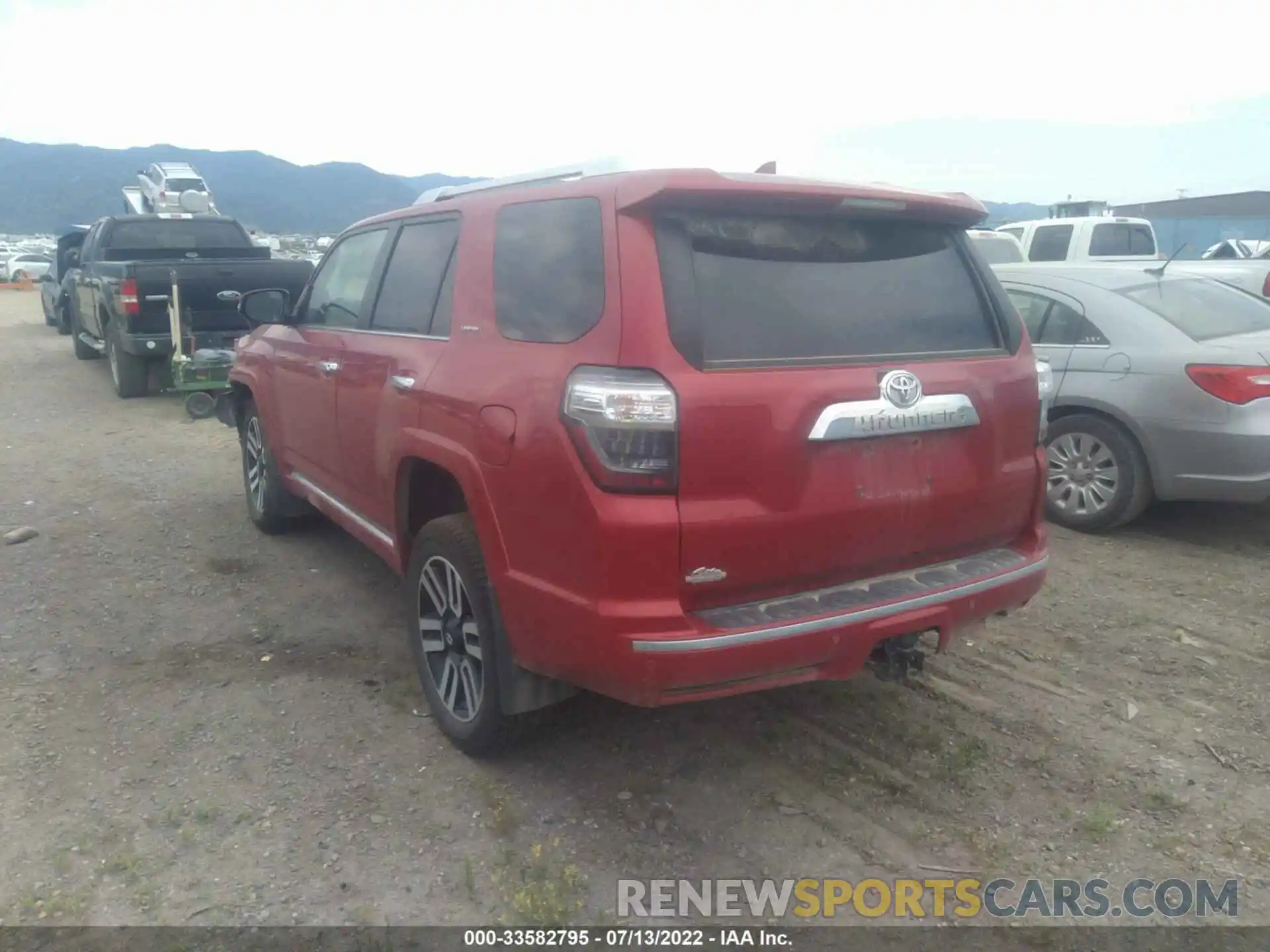 3 Photograph of a damaged car JTEKU5JR3N5983009 TOYOTA 4RUNNER 2022