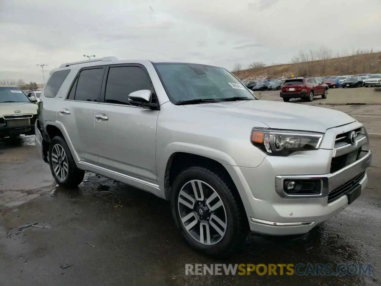 4 Photograph of a damaged car JTEKU5JR3N6010982 TOYOTA 4RUNNER 2022