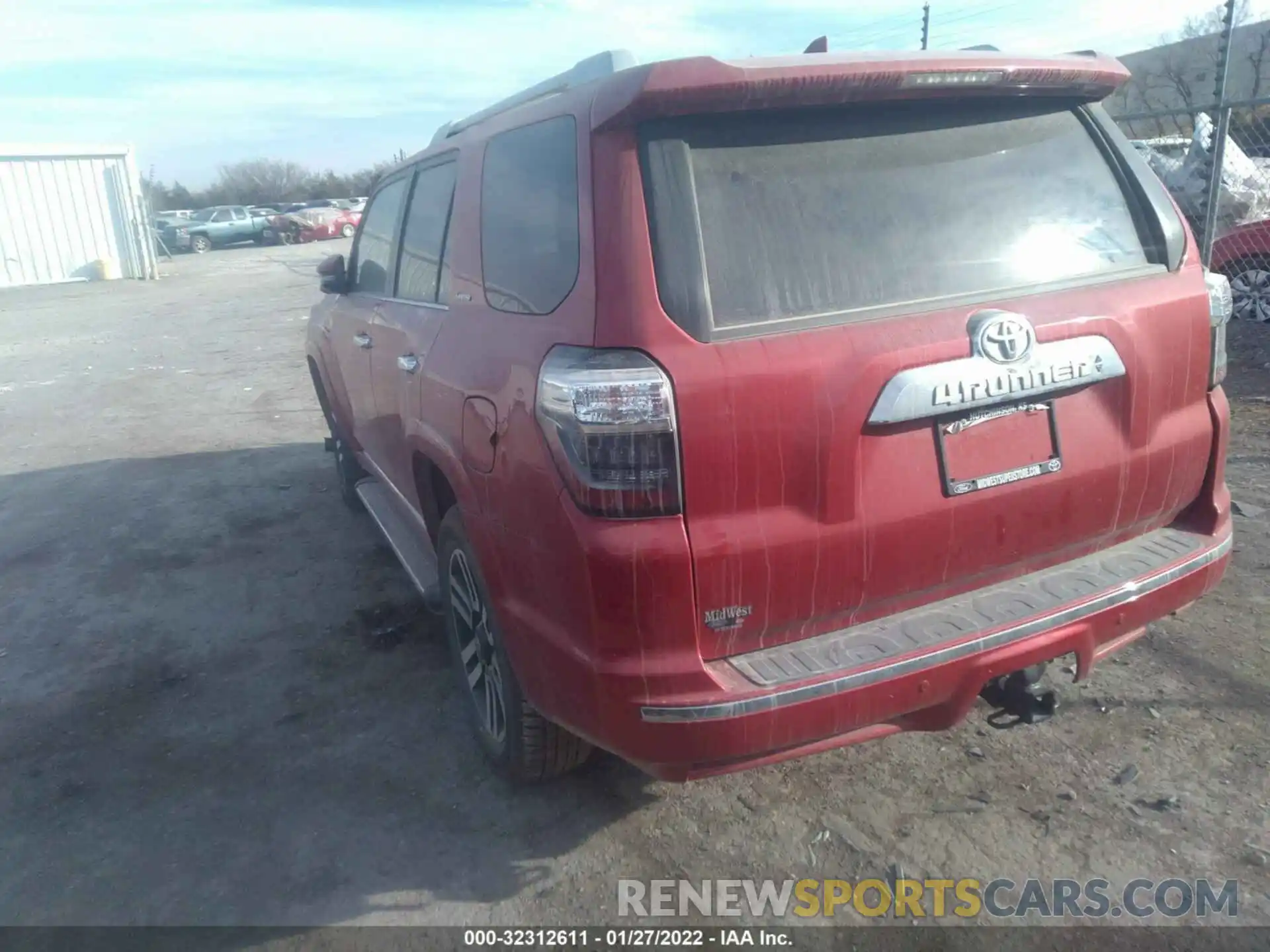 3 Photograph of a damaged car JTEKU5JR4N5975081 TOYOTA 4RUNNER 2022