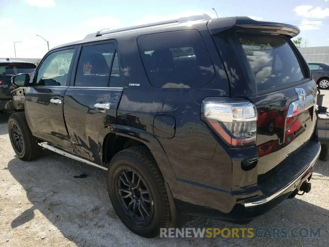 3 Photograph of a damaged car JTEKU5JR5N6049413 TOYOTA 4RUNNER 2022