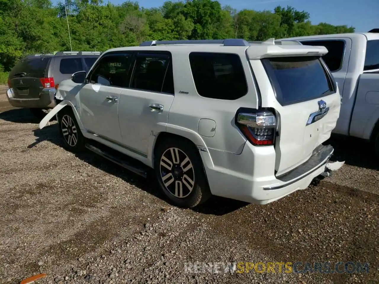 3 Photograph of a damaged car JTEKU5JR9N6018049 TOYOTA 4RUNNER 2022