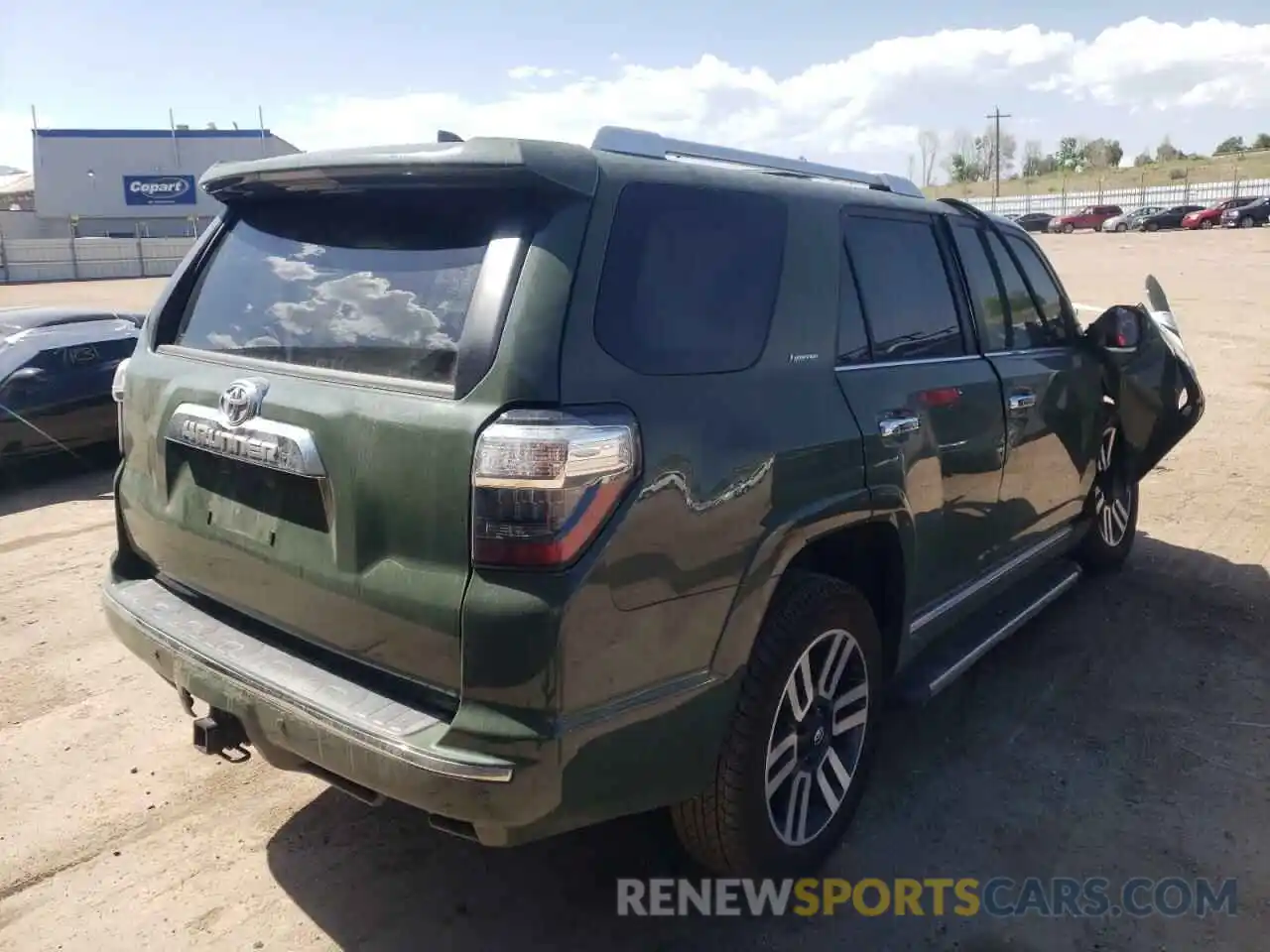 4 Photograph of a damaged car JTEKU5JRXN5971746 TOYOTA 4RUNNER 2022