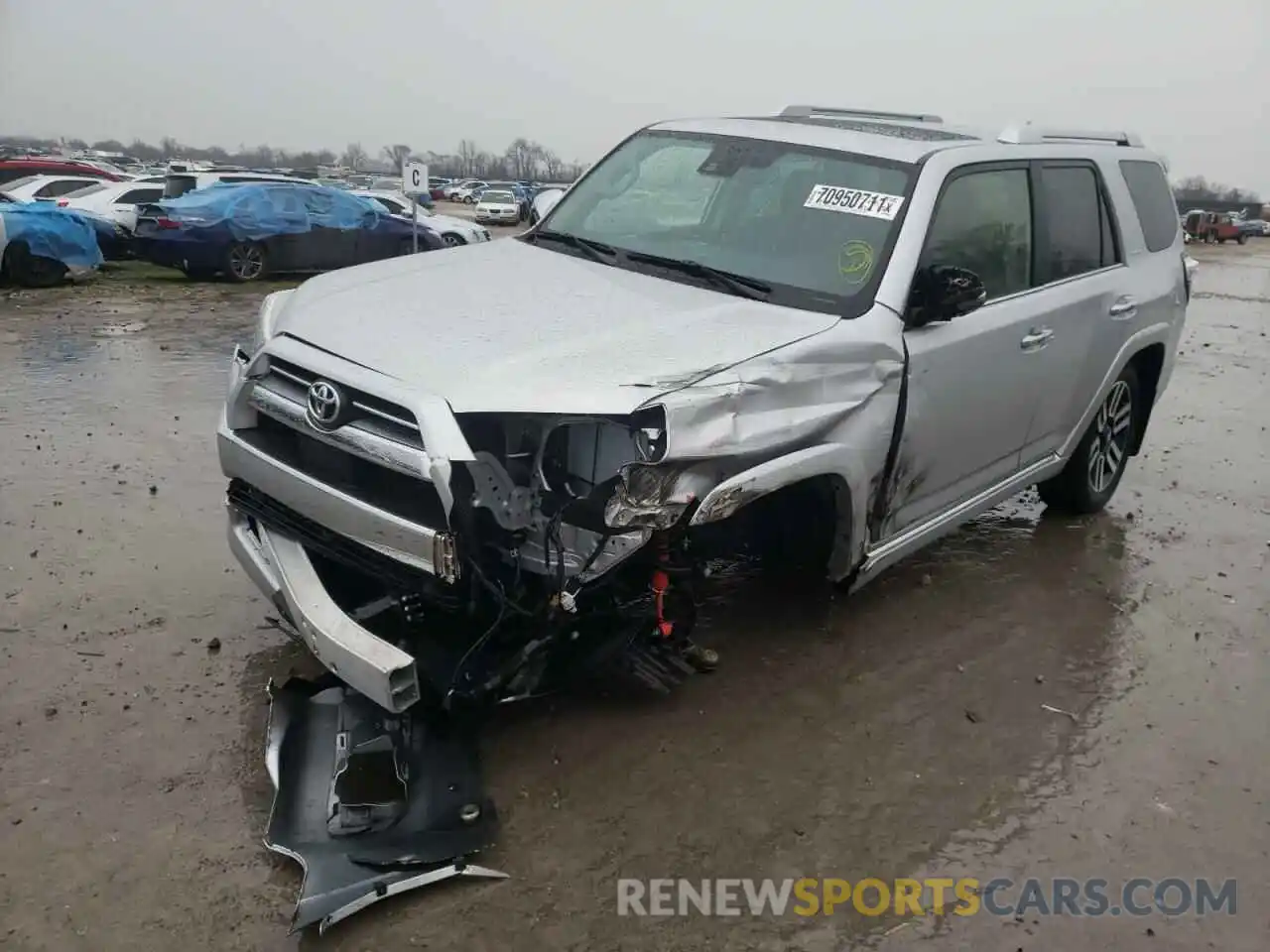 9 Photograph of a damaged car JTEKU5JRXN5978096 TOYOTA 4RUNNER 2022