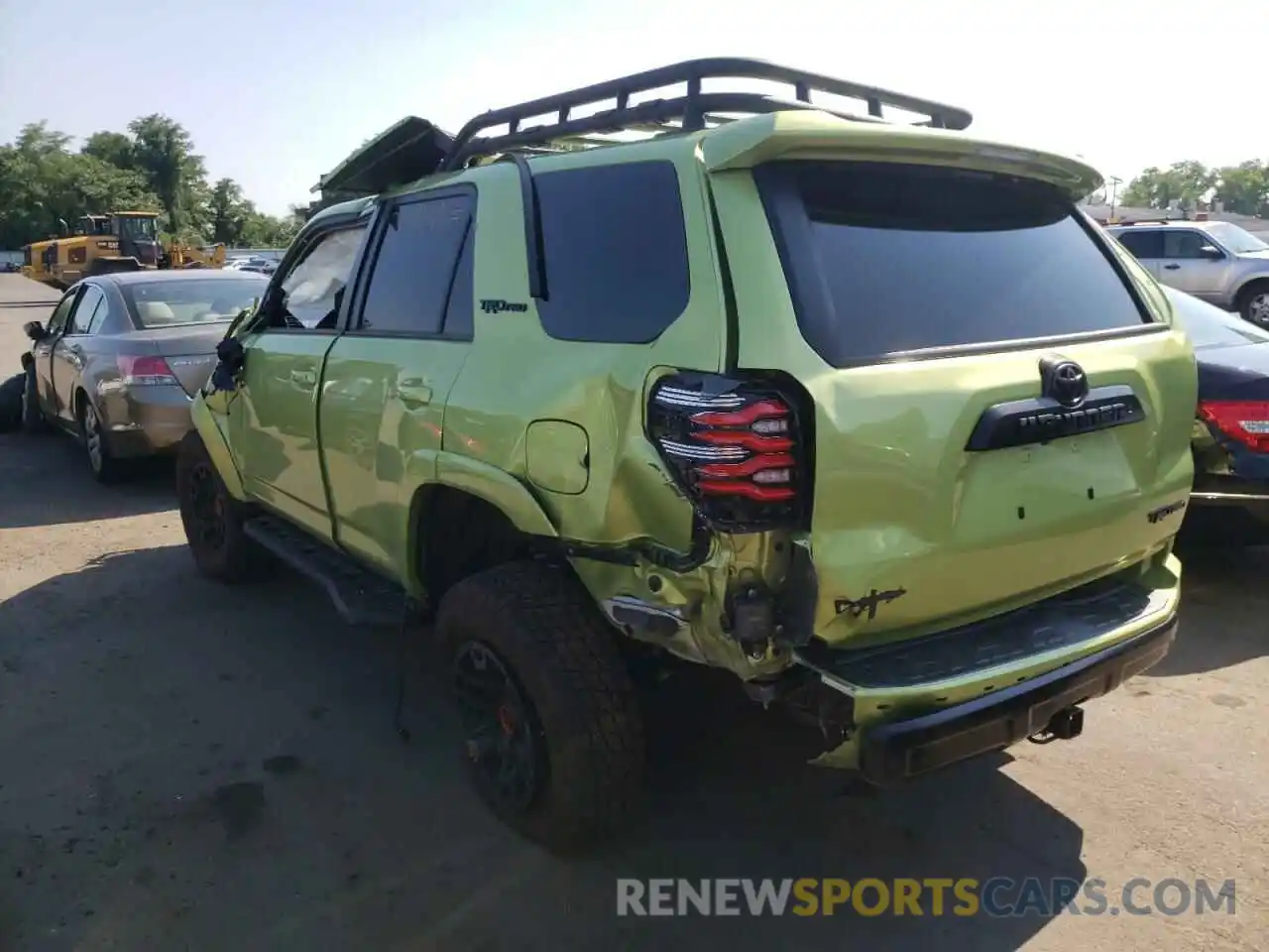 3 Фотография поврежденного автомобиля JTELU5JR1N6045413 TOYOTA 4RUNNER 2022