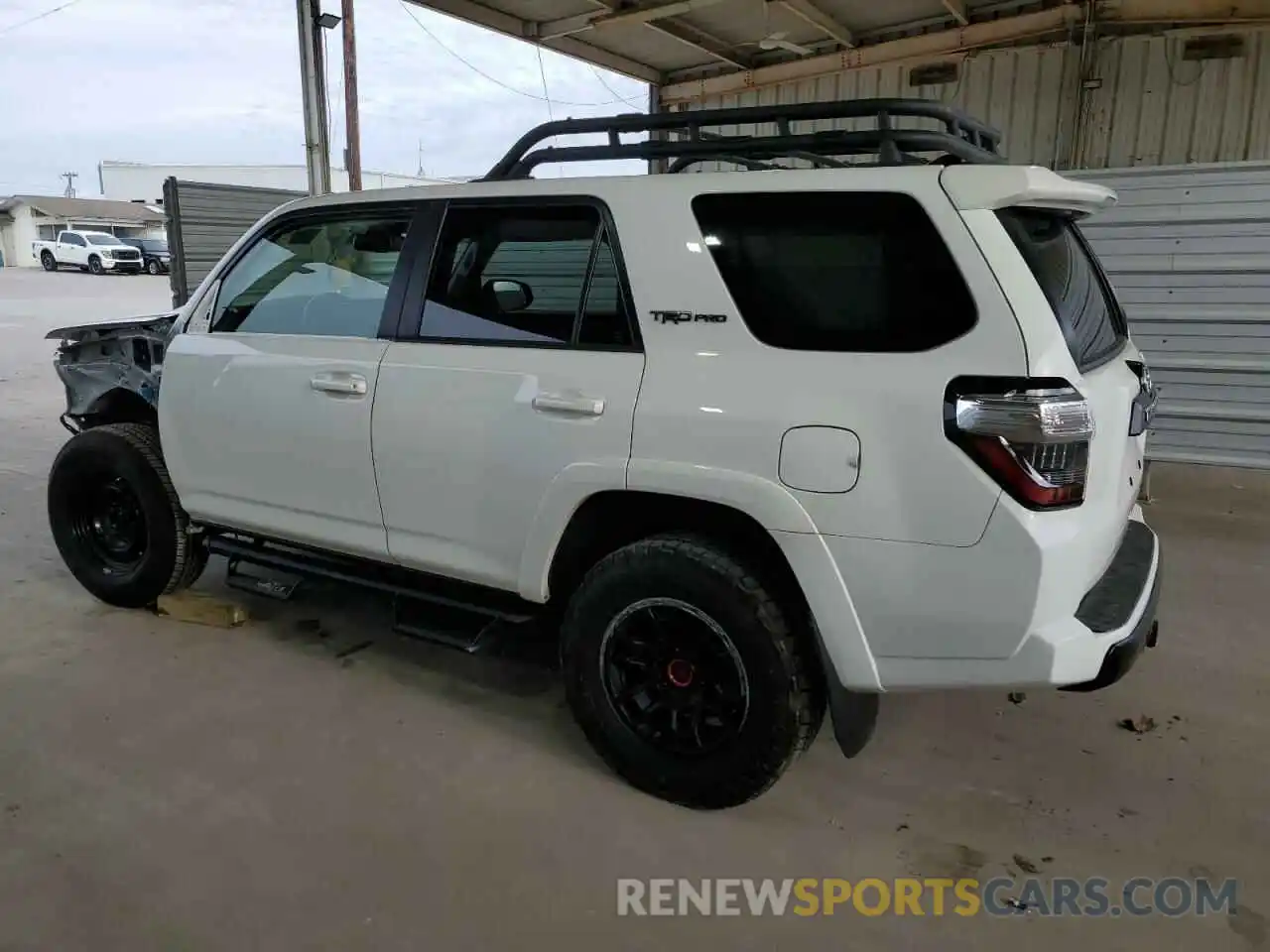 2 Photograph of a damaged car JTELU5JR2N6020598 TOYOTA 4RUNNER 2022