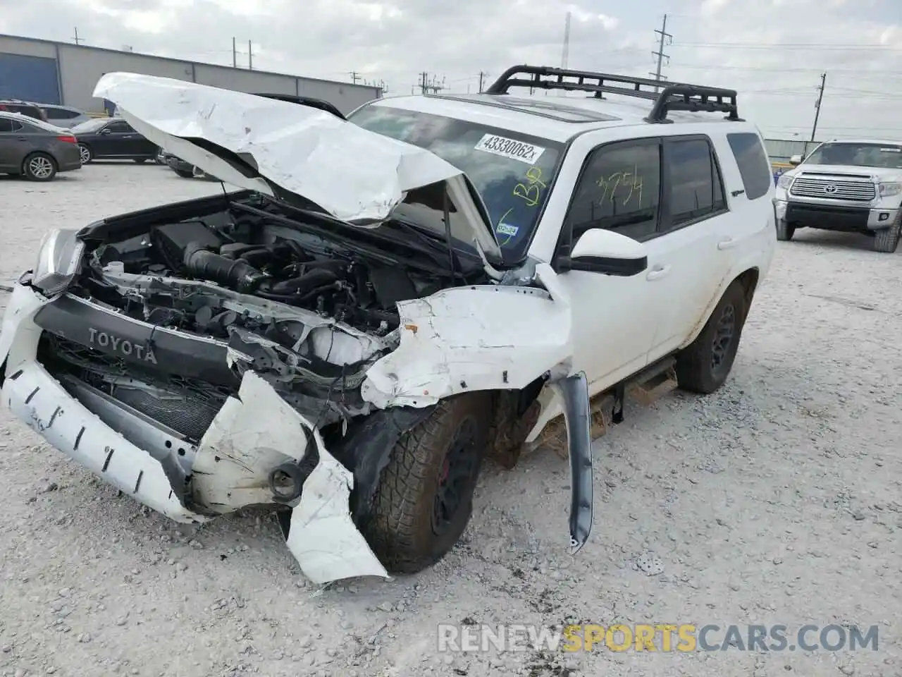 2 Photograph of a damaged car JTELU5JR2N6030001 TOYOTA 4RUNNER 2022