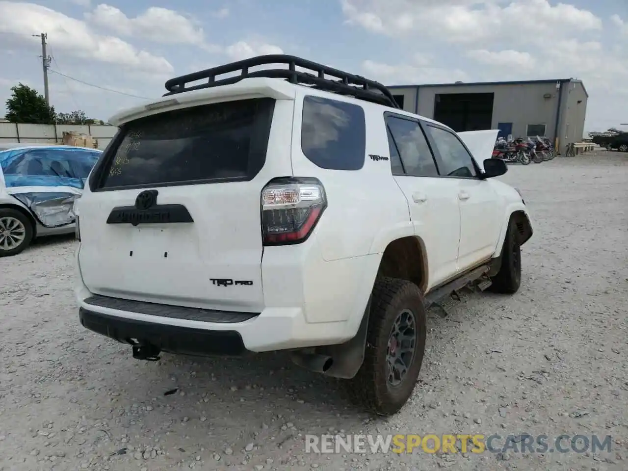 4 Фотография поврежденного автомобиля JTELU5JR2N6030001 TOYOTA 4RUNNER 2022