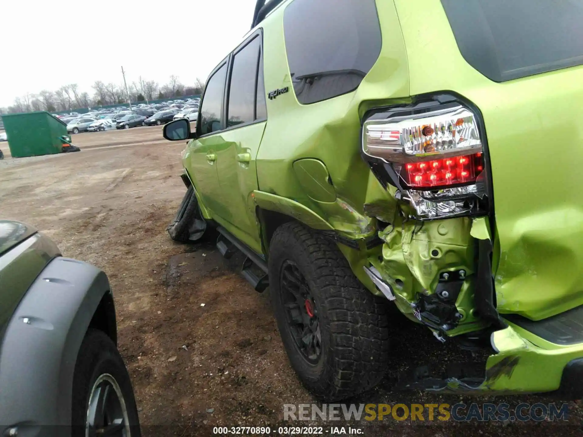 6 Photograph of a damaged car JTELU5JR4N5994069 TOYOTA 4RUNNER 2022