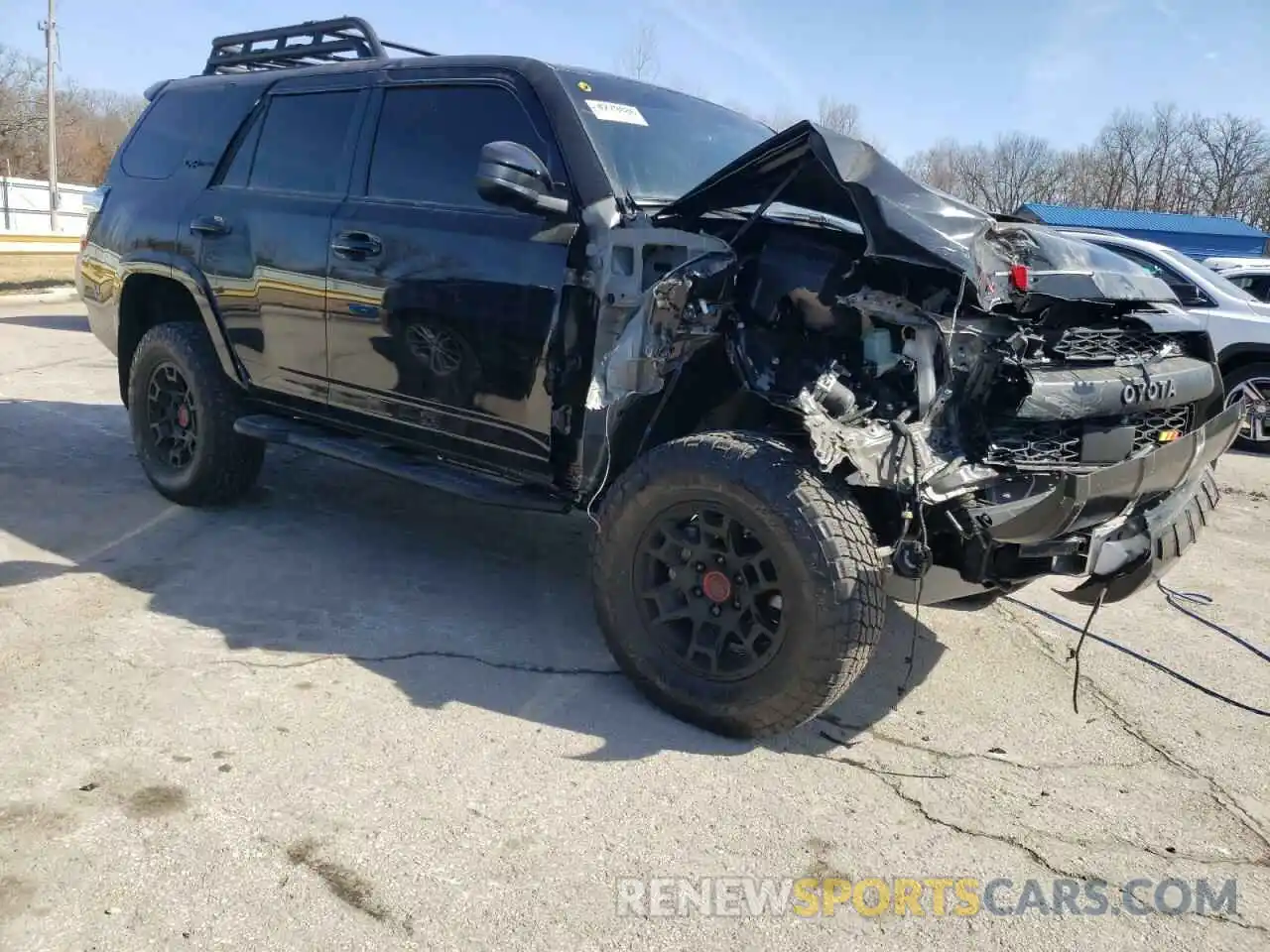 4 Photograph of a damaged car JTELU5JR7N6079081 TOYOTA 4RUNNER 2022