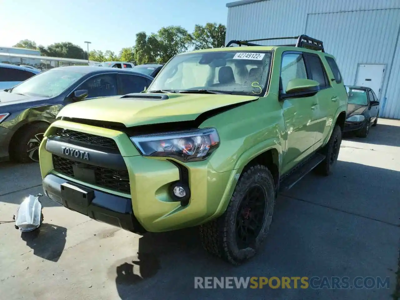 2 Photograph of a damaged car JTELU5JR8N6030360 TOYOTA 4RUNNER 2022