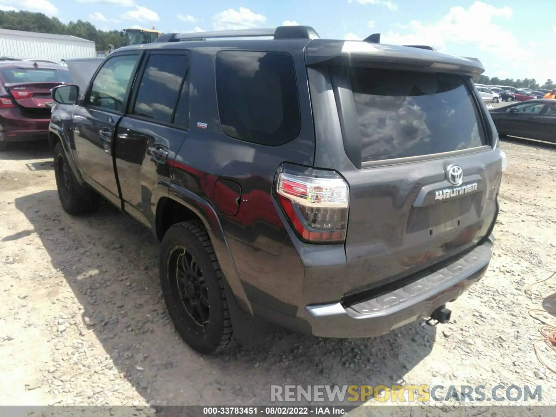 3 Фотография поврежденного автомобиля JTEMU5JR0N5990735 TOYOTA 4RUNNER 2022