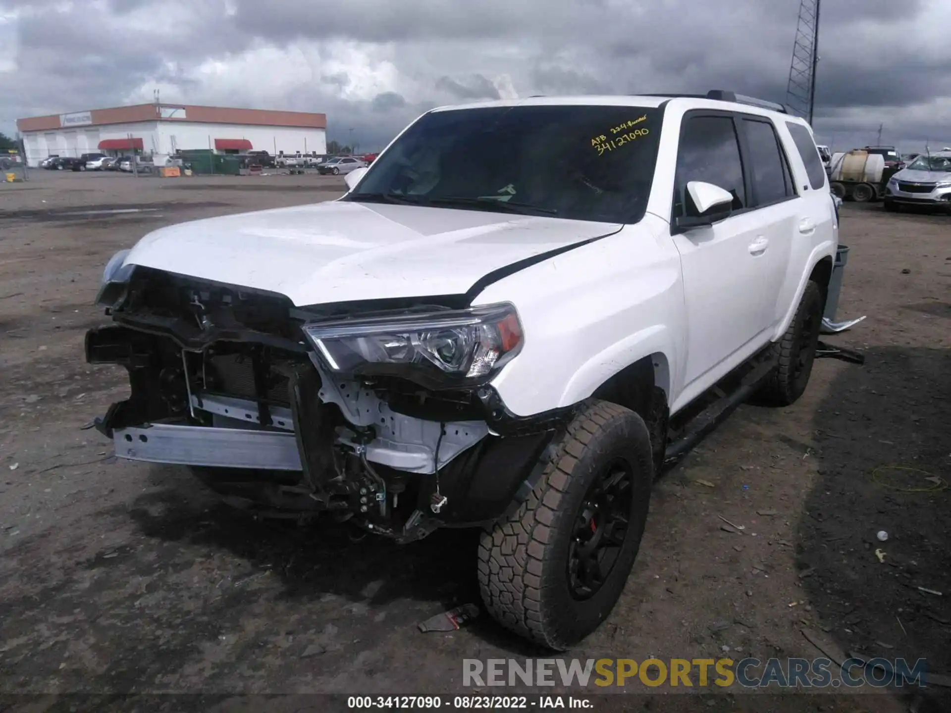 2 Photograph of a damaged car JTEMU5JR0N6035511 TOYOTA 4RUNNER 2022