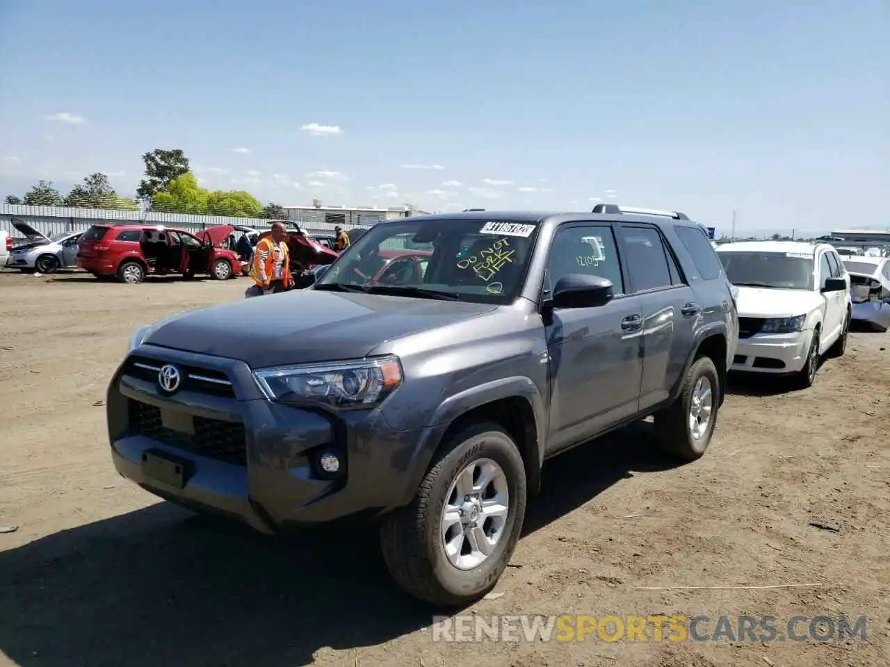 2 Photograph of a damaged car JTEMU5JR2N5995502 TOYOTA 4RUNNER 2022