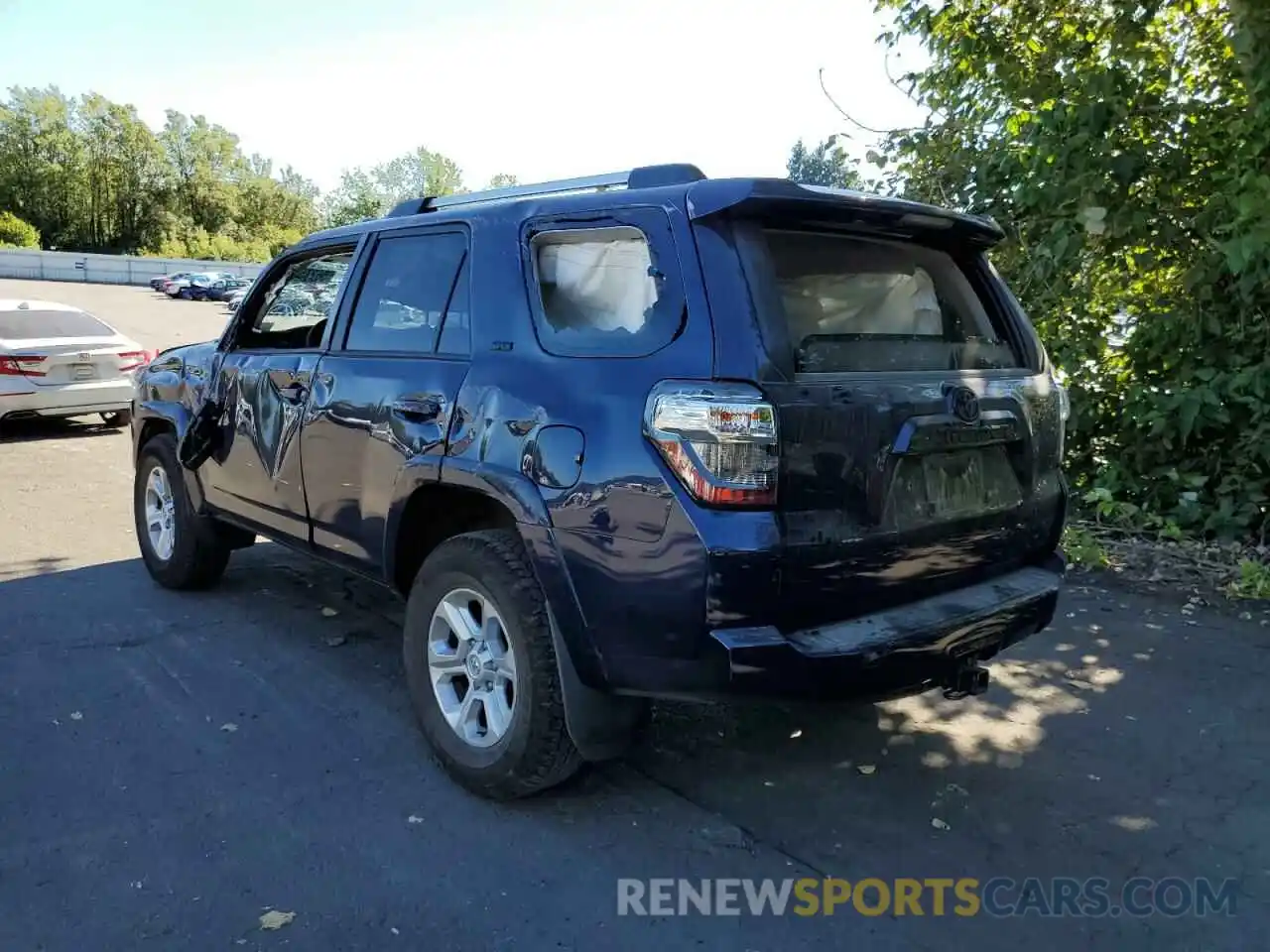 3 Photograph of a damaged car JTEMU5JR3N5986355 TOYOTA 4RUNNER 2022