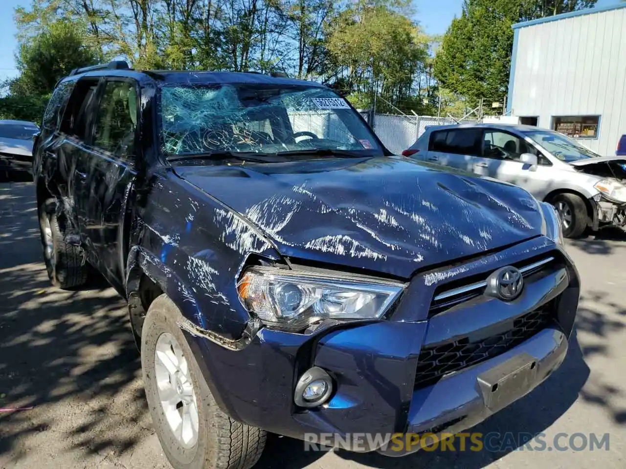 9 Photograph of a damaged car JTEMU5JR3N5986355 TOYOTA 4RUNNER 2022