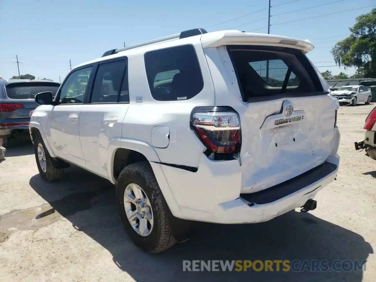 3 Photograph of a damaged car JTEMU5JR4N5980287 TOYOTA 4RUNNER 2022