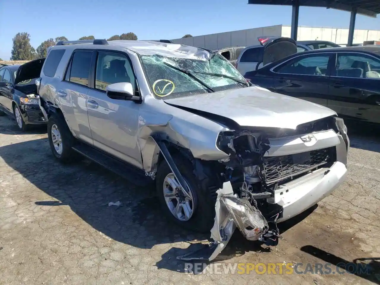 1 Photograph of a damaged car JTEMU5JR6N6001590 TOYOTA 4RUNNER 2022