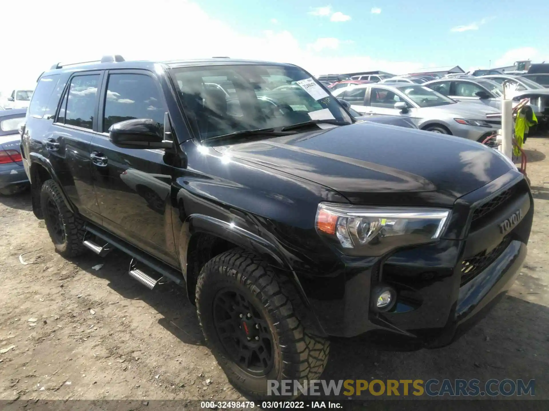 1 Photograph of a damaged car JTEMU5JR8N6012560 TOYOTA 4RUNNER 2022