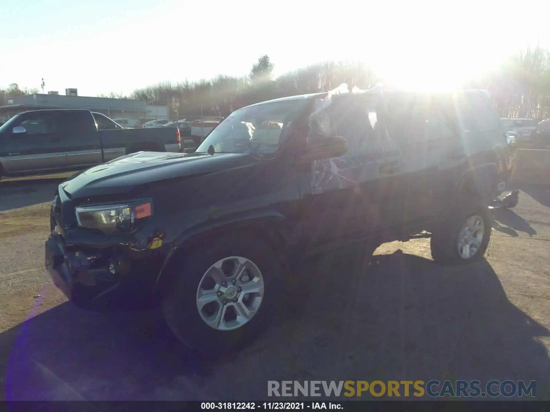 2 Photograph of a damaged car JTEMU5JR9N5977367 TOYOTA 4RUNNER 2022