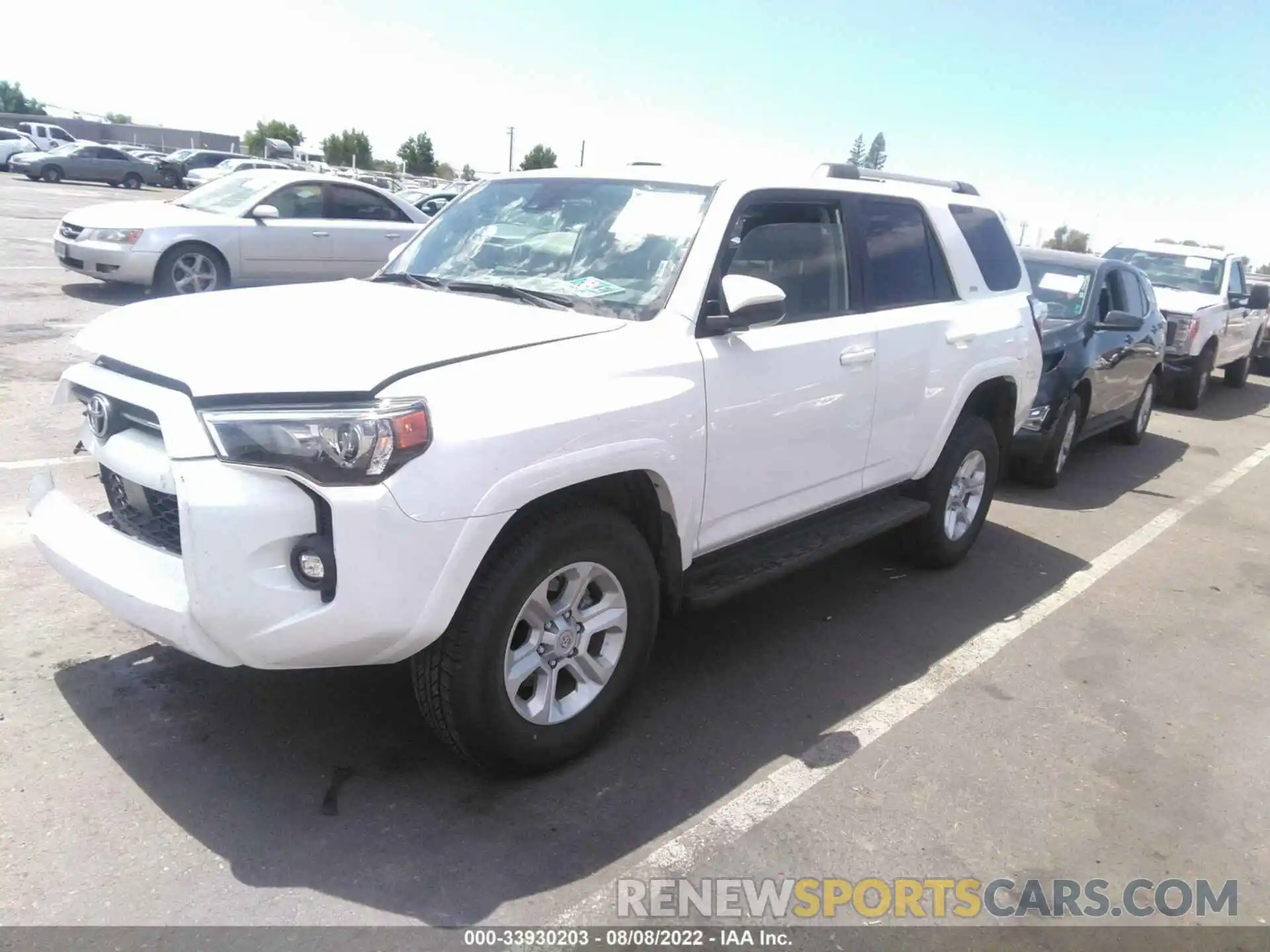 2 Photograph of a damaged car JTEMU5JR9N6003124 TOYOTA 4RUNNER 2022