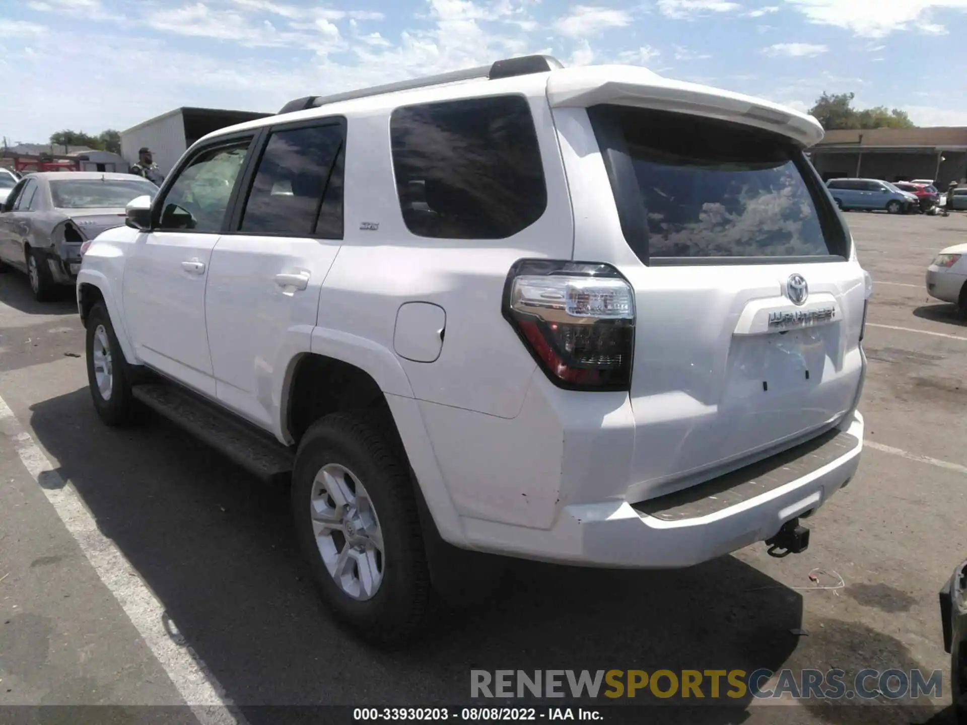 3 Photograph of a damaged car JTEMU5JR9N6003124 TOYOTA 4RUNNER 2022