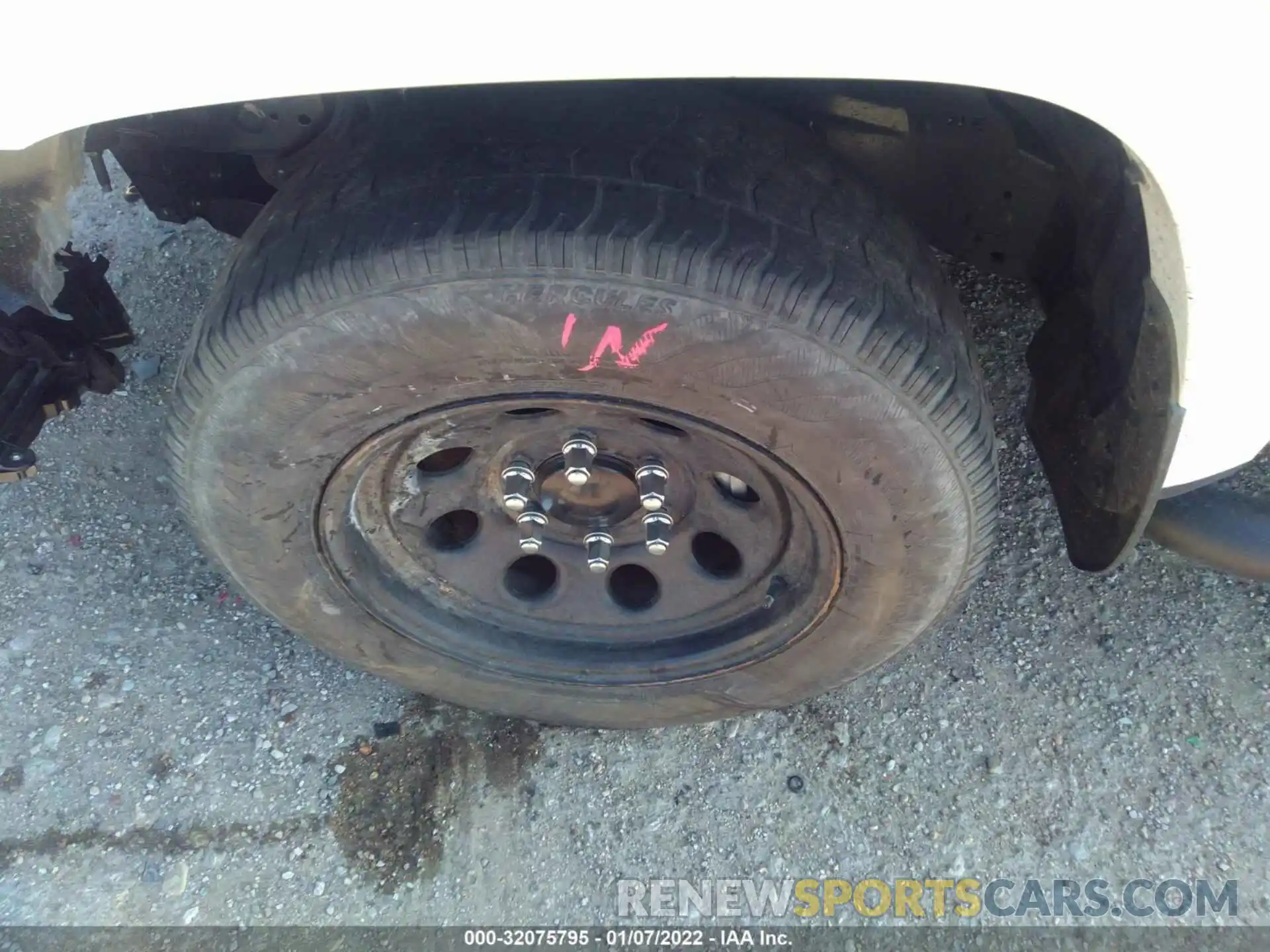 12 Photograph of a damaged car JTEMU5JRXN5979743 TOYOTA 4RUNNER 2022