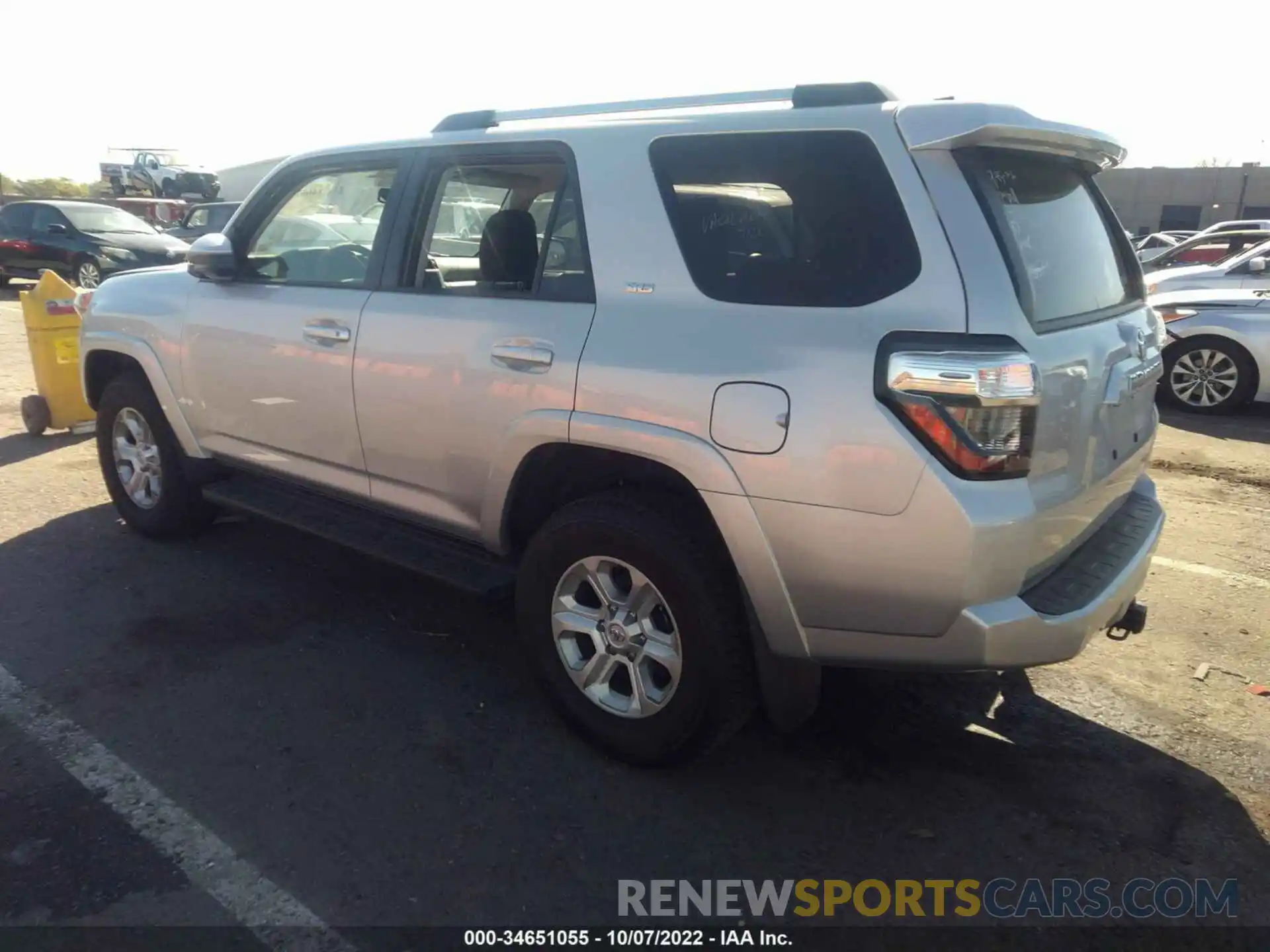 3 Photograph of a damaged car JTEMU5JRXN6053479 TOYOTA 4RUNNER 2022