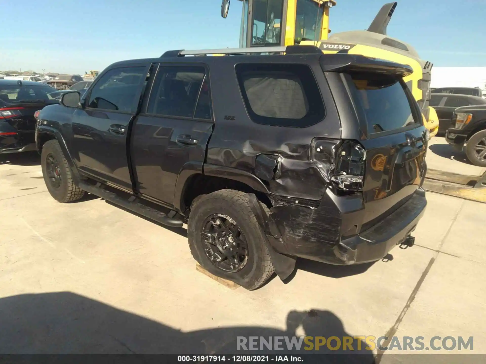 3 Фотография поврежденного автомобиля JTENU5JR0N5982297 TOYOTA 4RUNNER 2022