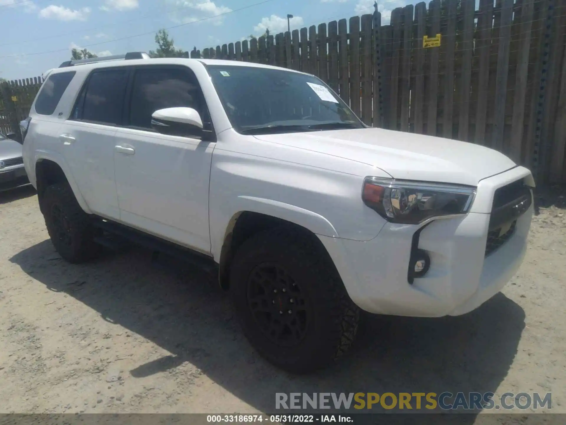 1 Фотография поврежденного автомобиля JTENU5JR1N6001923 TOYOTA 4RUNNER 2022