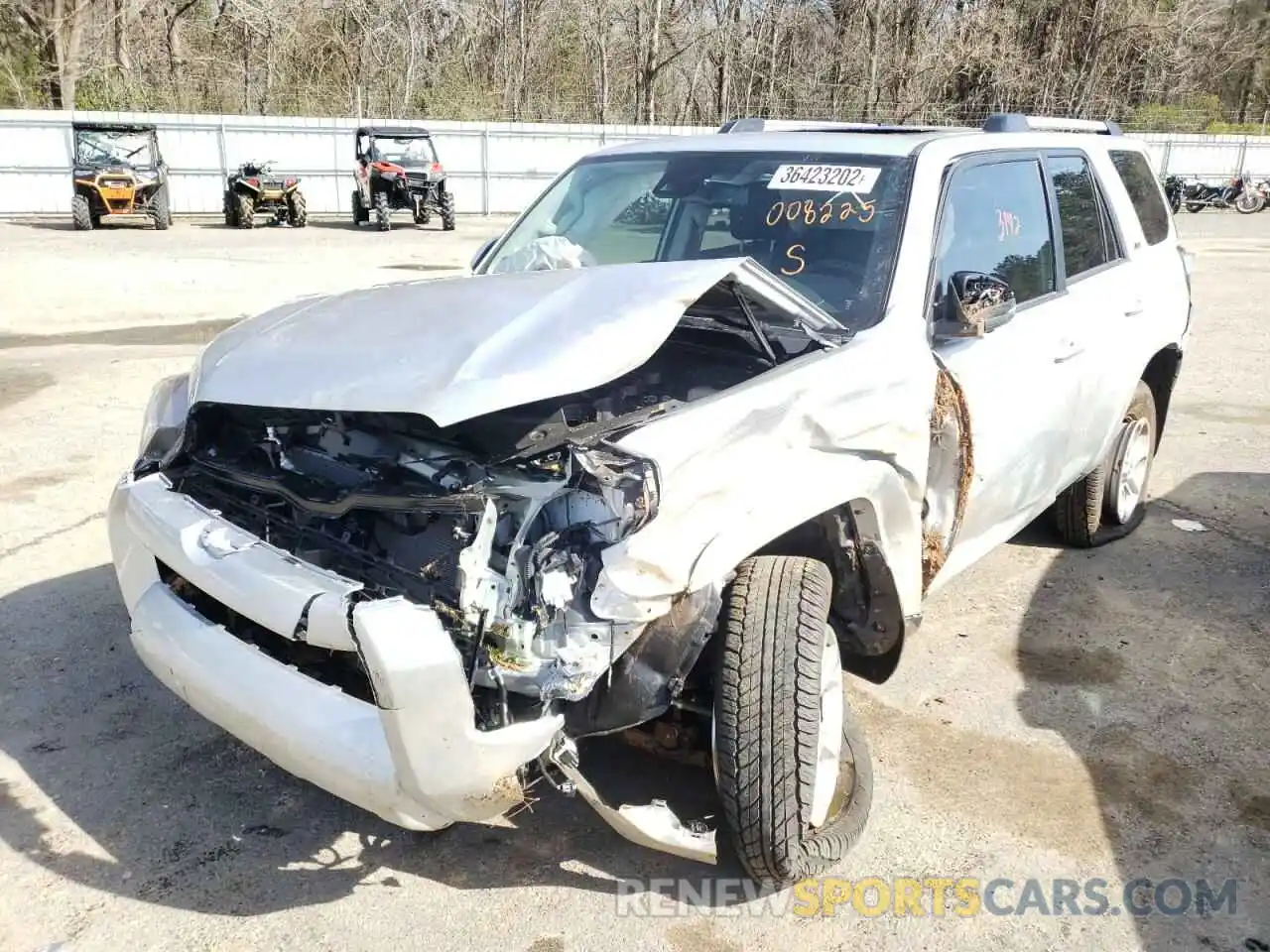 2 Photograph of a damaged car JTENU5JR1N6008225 TOYOTA 4RUNNER 2022