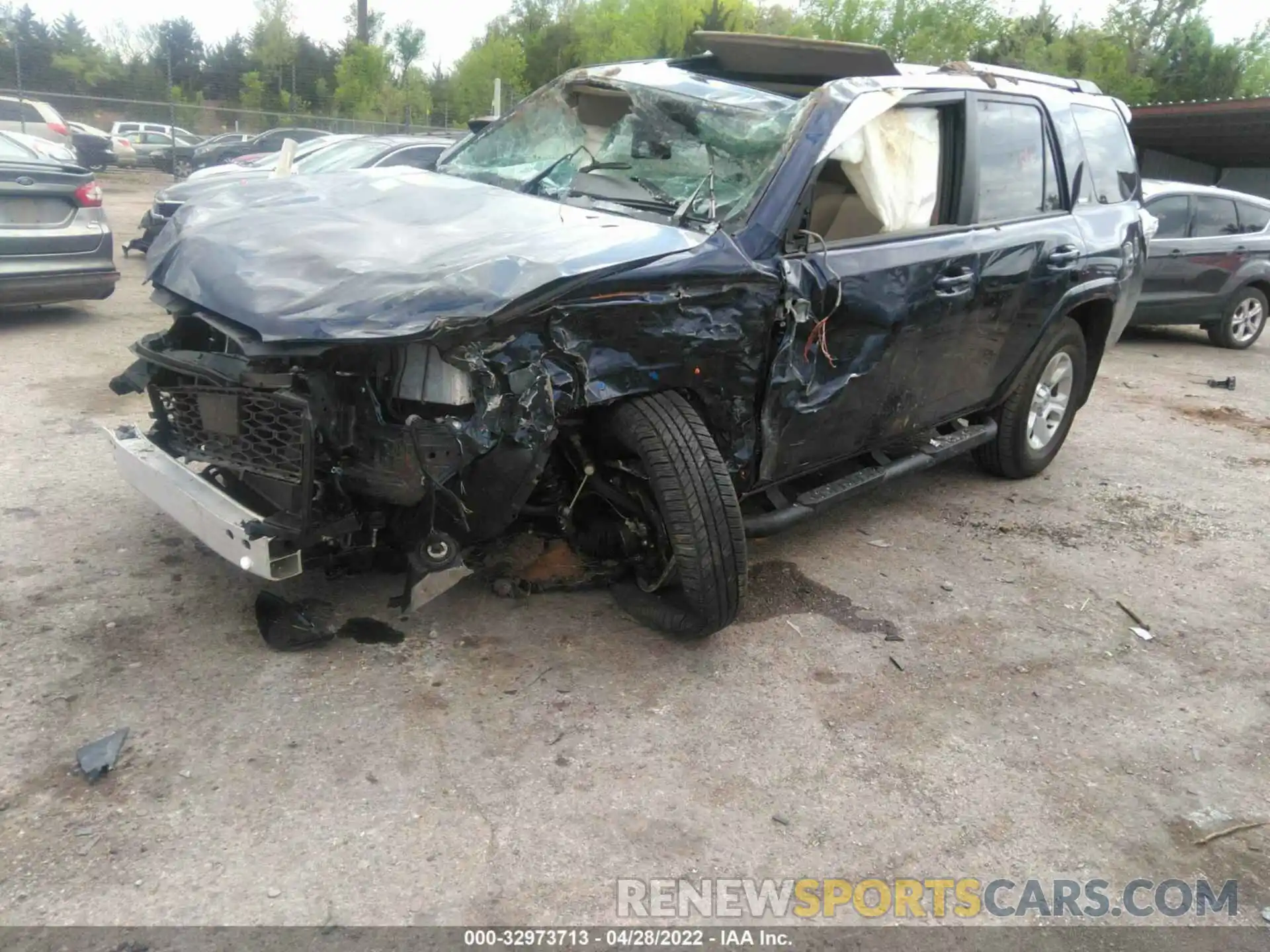 2 Photograph of a damaged car JTENU5JR1N6008595 TOYOTA 4RUNNER 2022