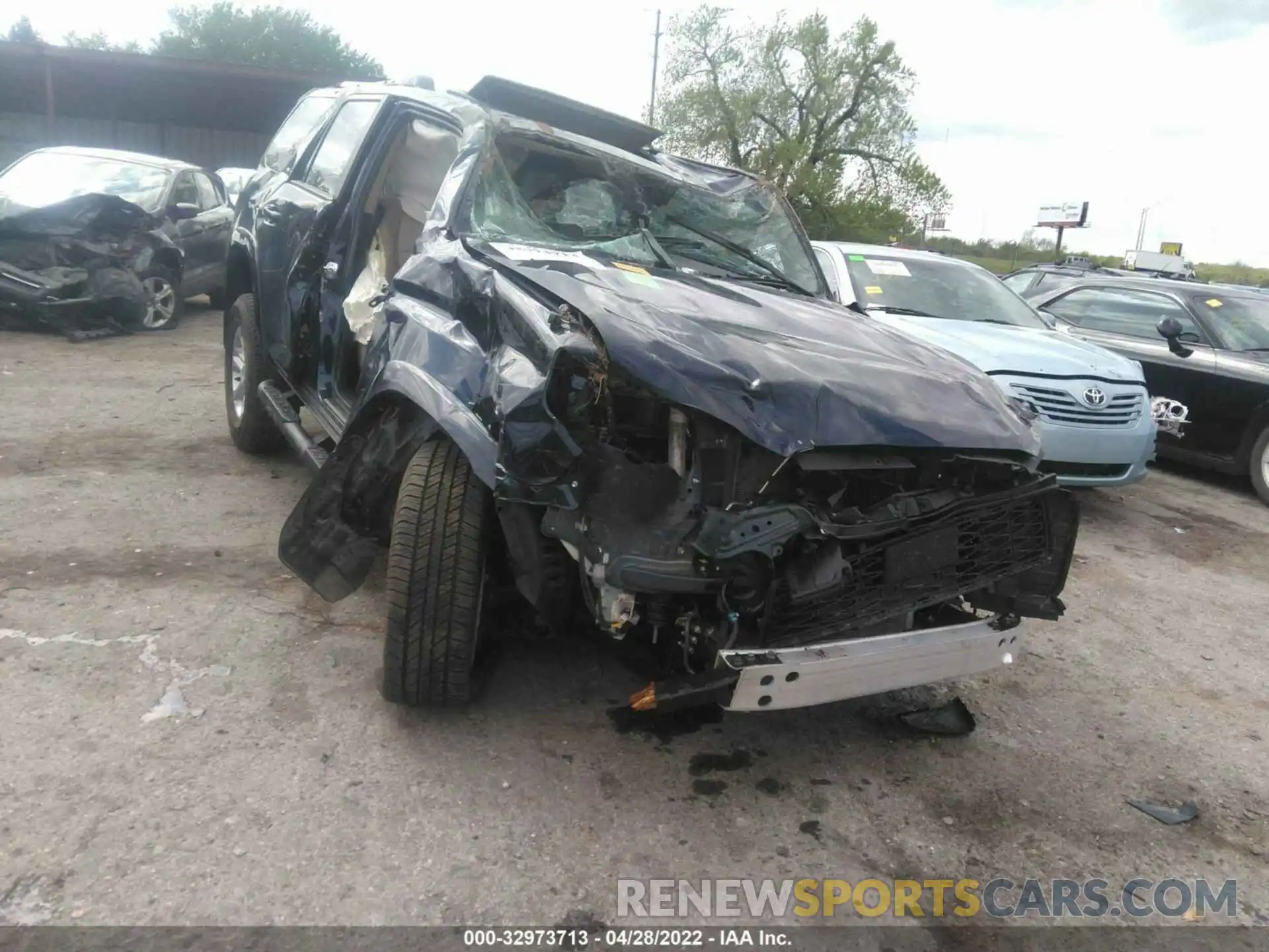 6 Photograph of a damaged car JTENU5JR1N6008595 TOYOTA 4RUNNER 2022