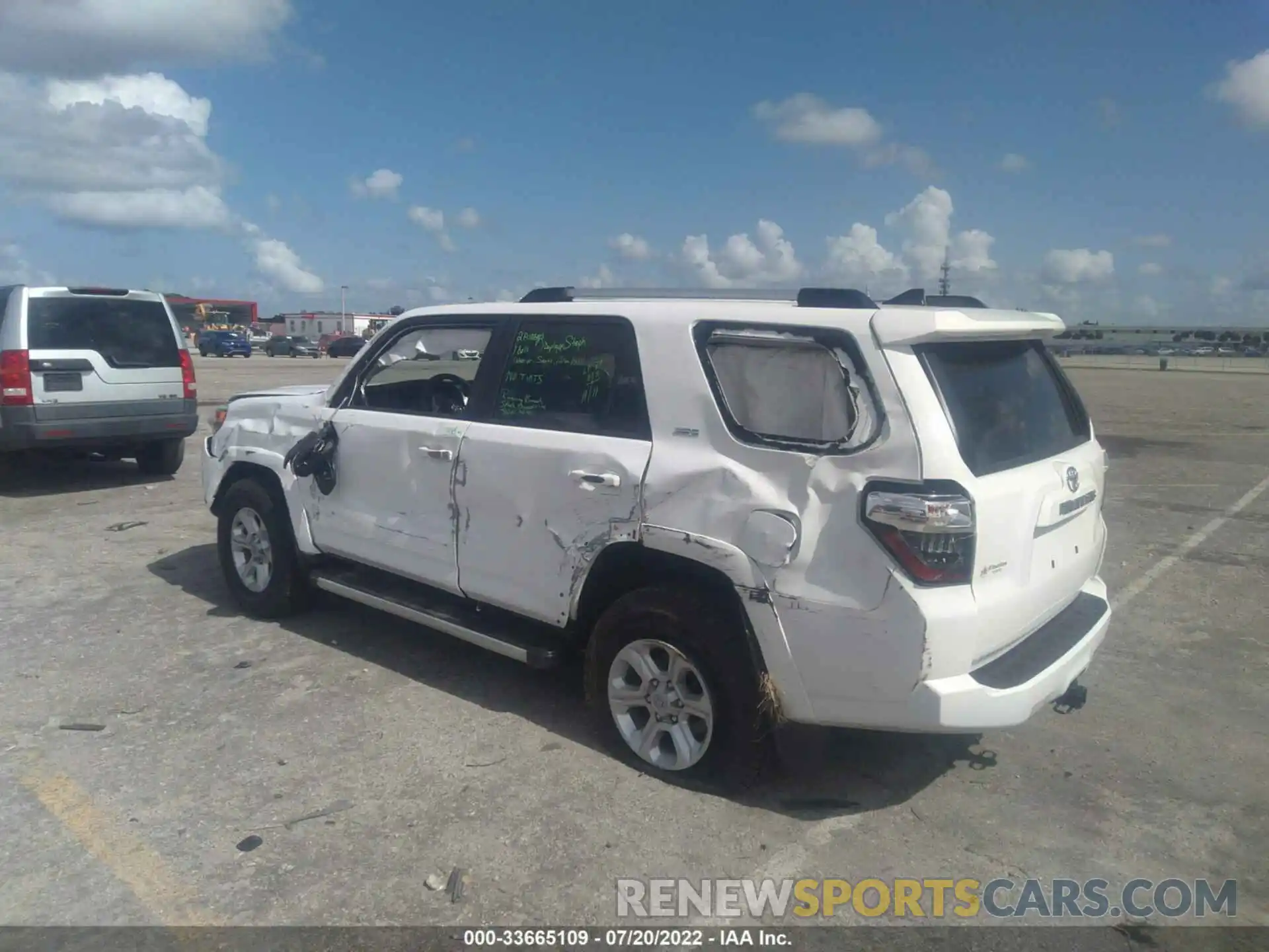 3 Photograph of a damaged car JTENU5JR1N6039247 TOYOTA 4RUNNER 2022