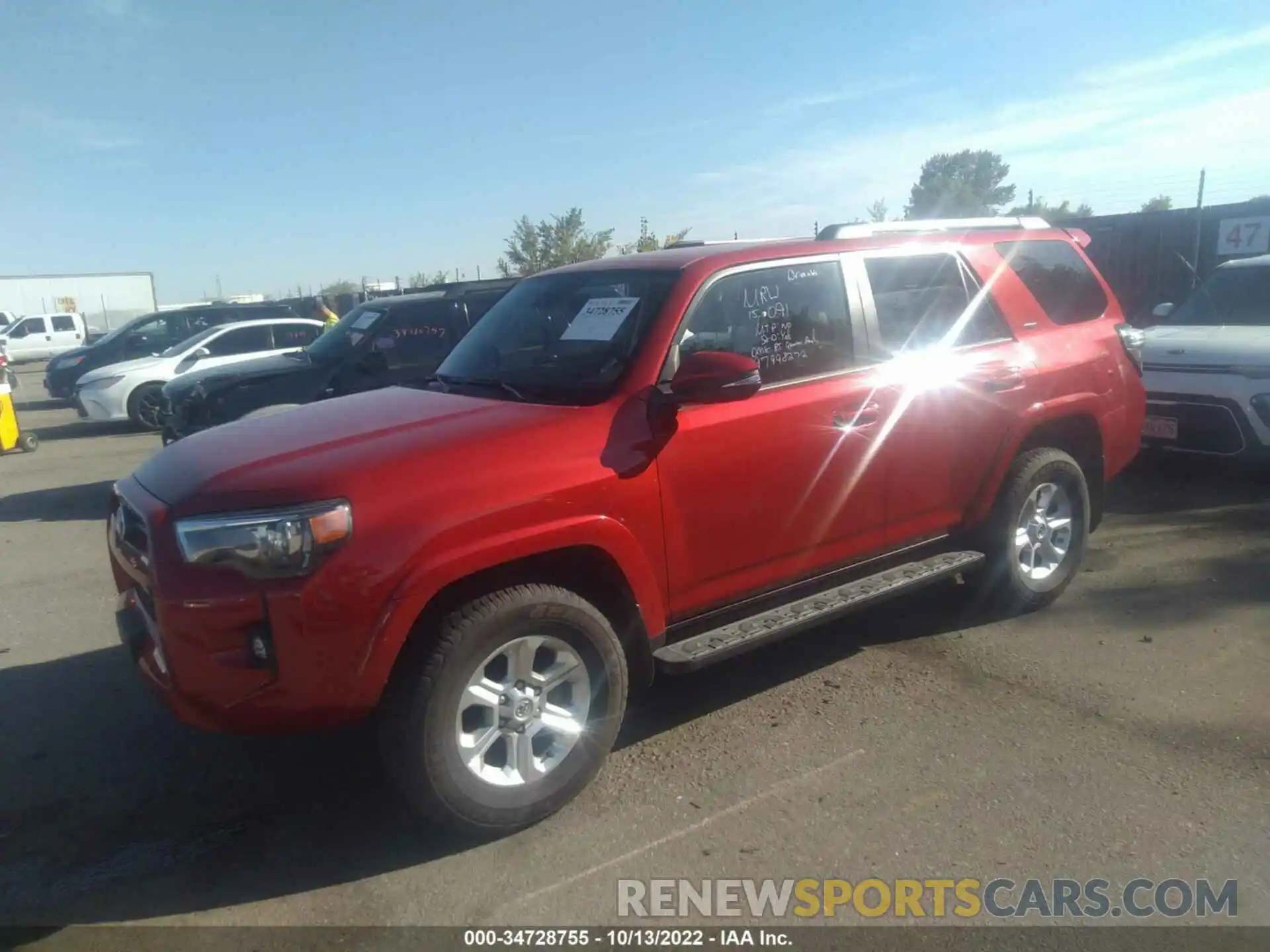 2 Photograph of a damaged car JTENU5JR2N6007018 TOYOTA 4RUNNER 2022