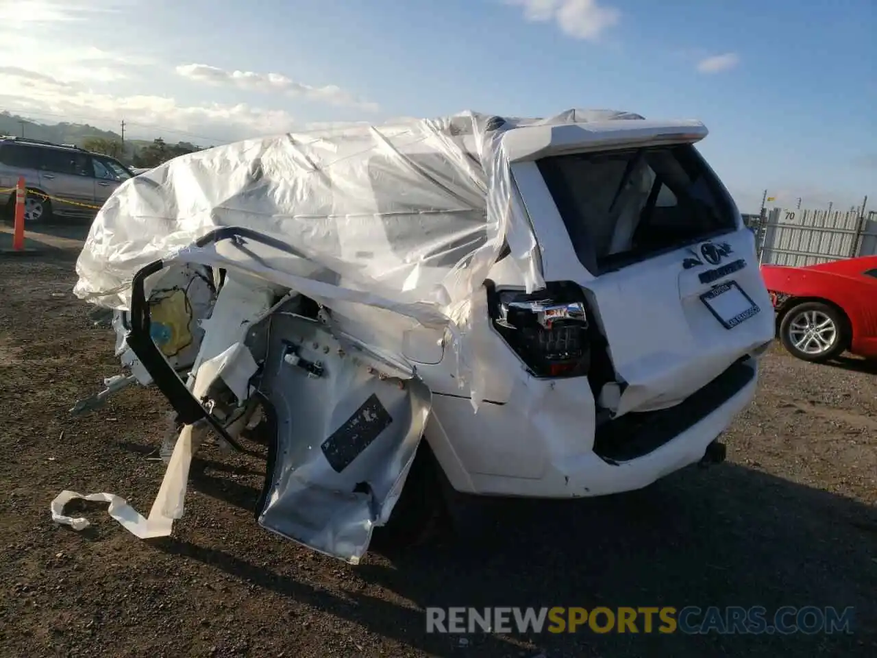 3 Photograph of a damaged car JTENU5JR3N5986974 TOYOTA 4RUNNER 2022