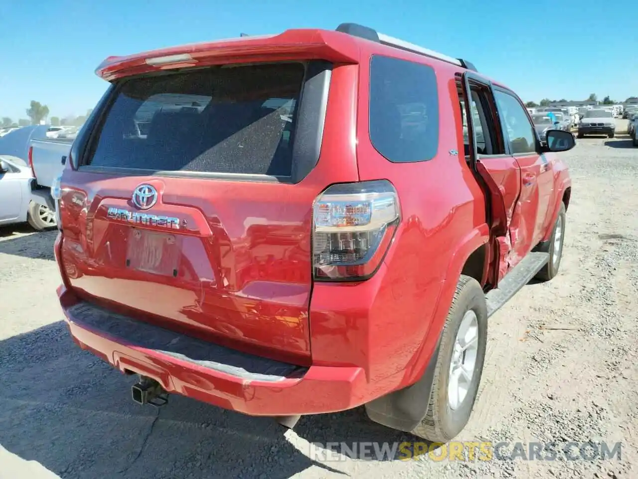 4 Photograph of a damaged car JTENU5JR4N5995747 TOYOTA 4RUNNER 2022