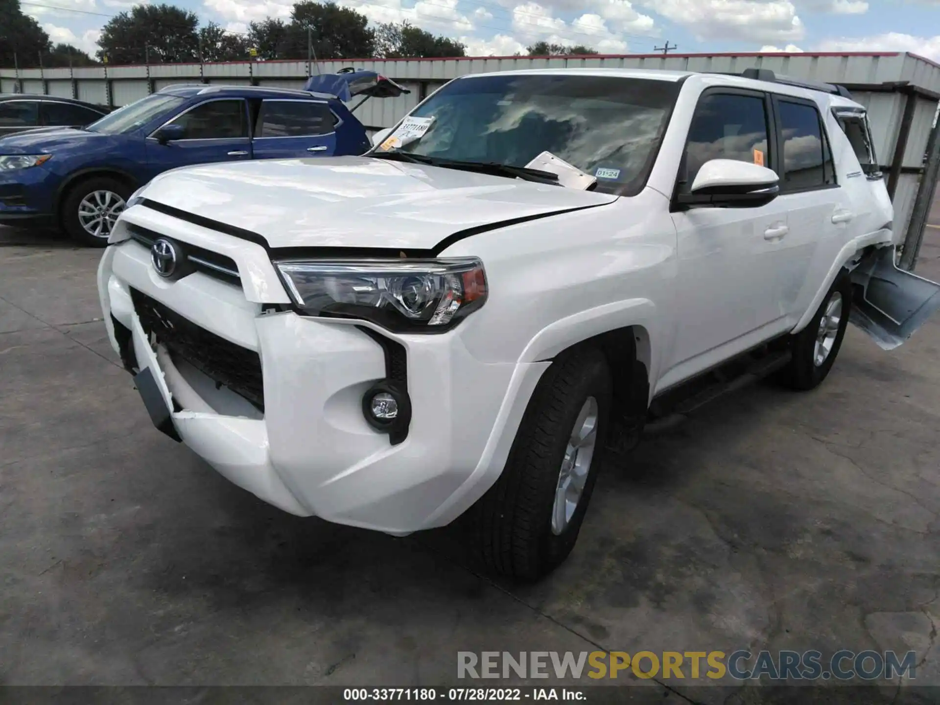 2 Photograph of a damaged car JTENU5JR4N6010454 TOYOTA 4RUNNER 2022