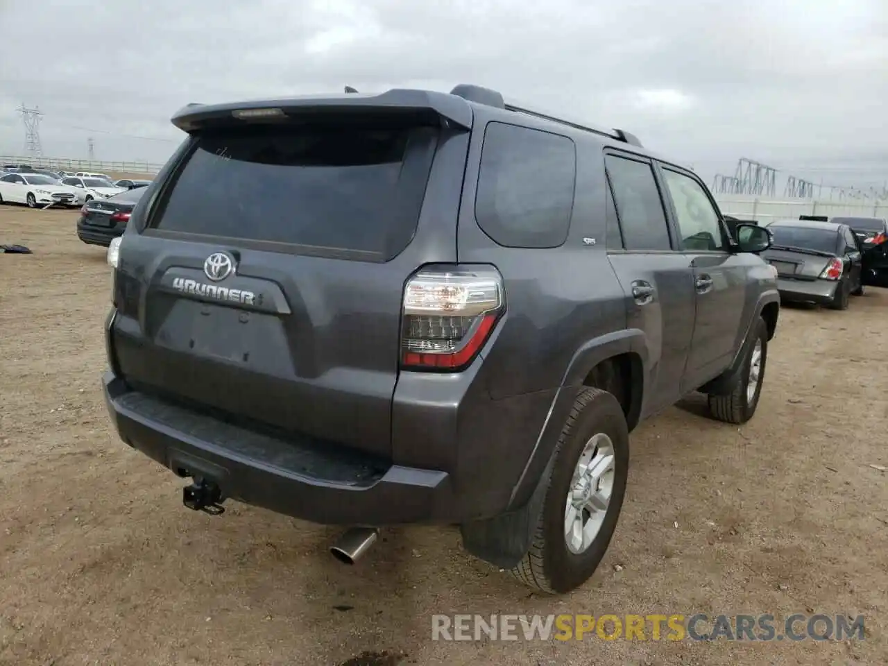 4 Photograph of a damaged car JTENU5JR5N5992212 TOYOTA 4RUNNER 2022