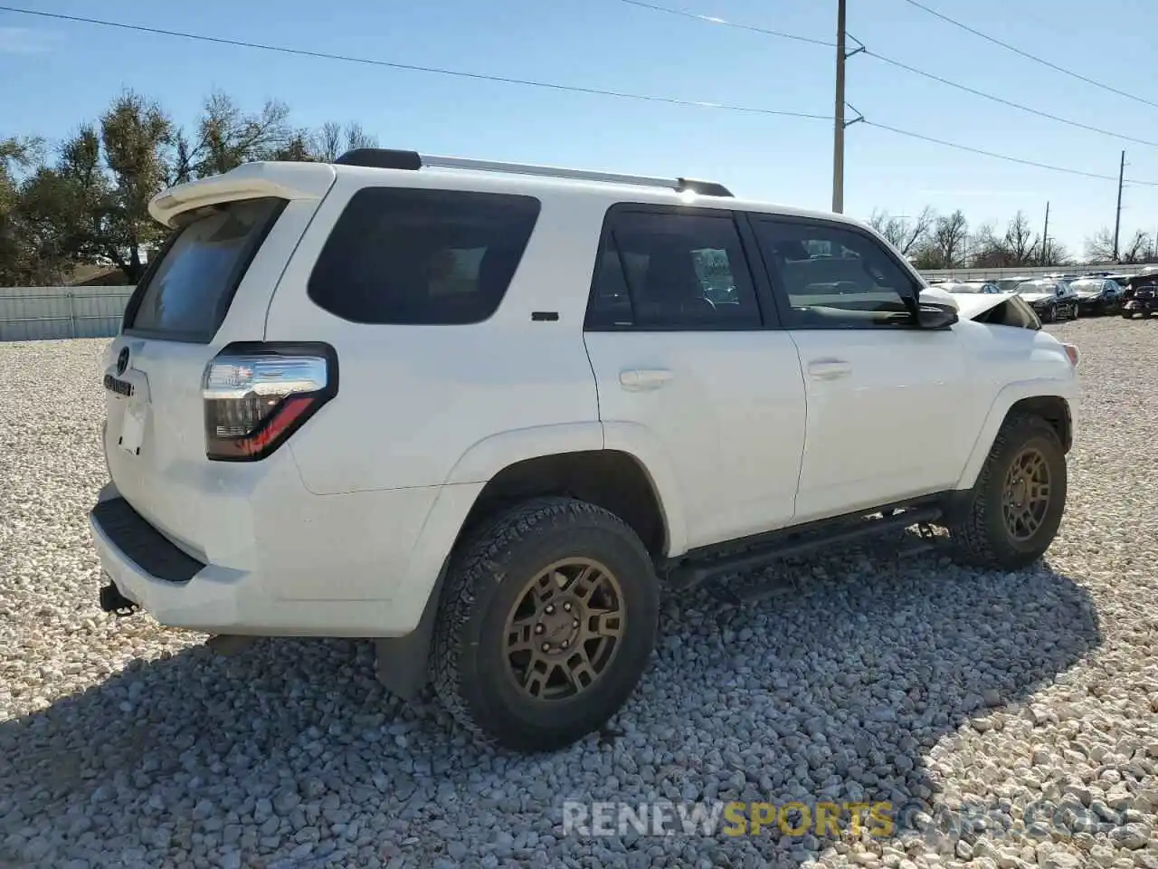 3 Photograph of a damaged car JTENU5JR5N6006574 TOYOTA 4RUNNER 2022