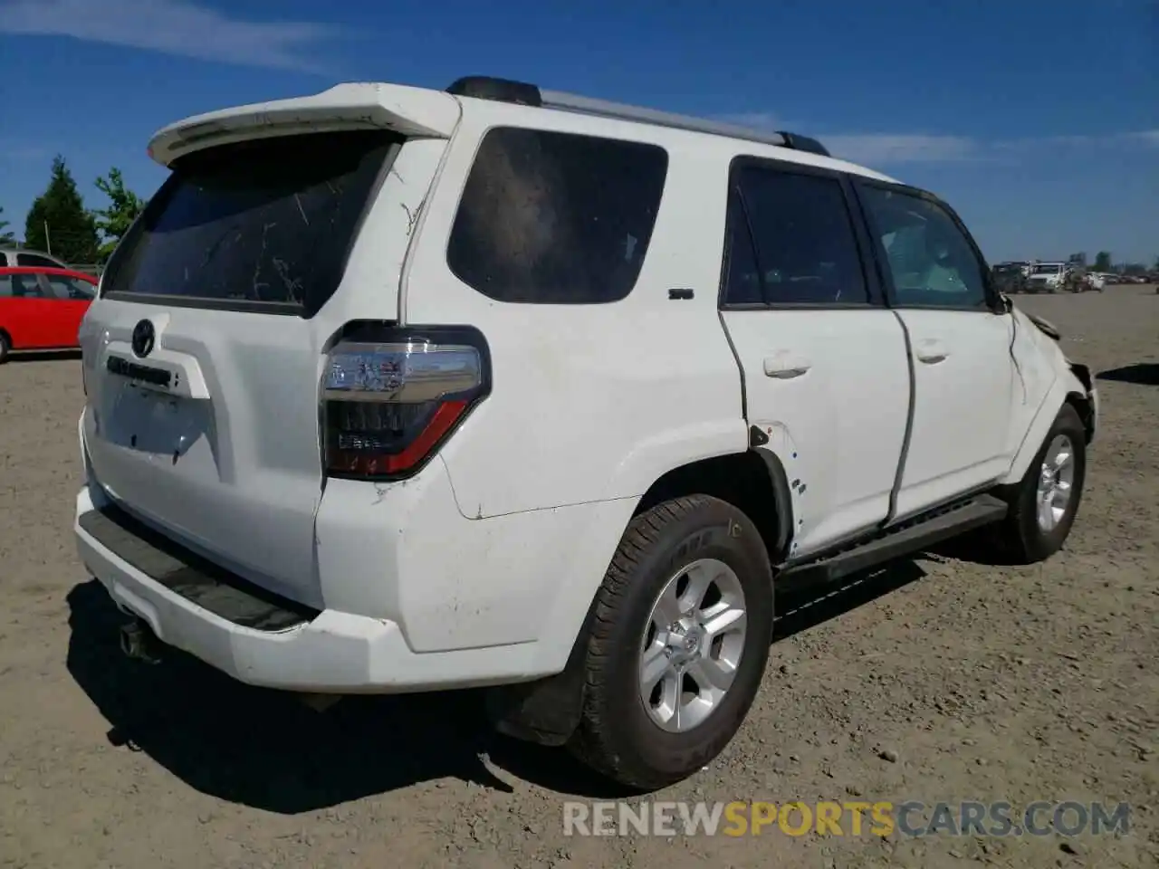 4 Photograph of a damaged car JTENU5JR6N5985947 TOYOTA 4RUNNER 2022