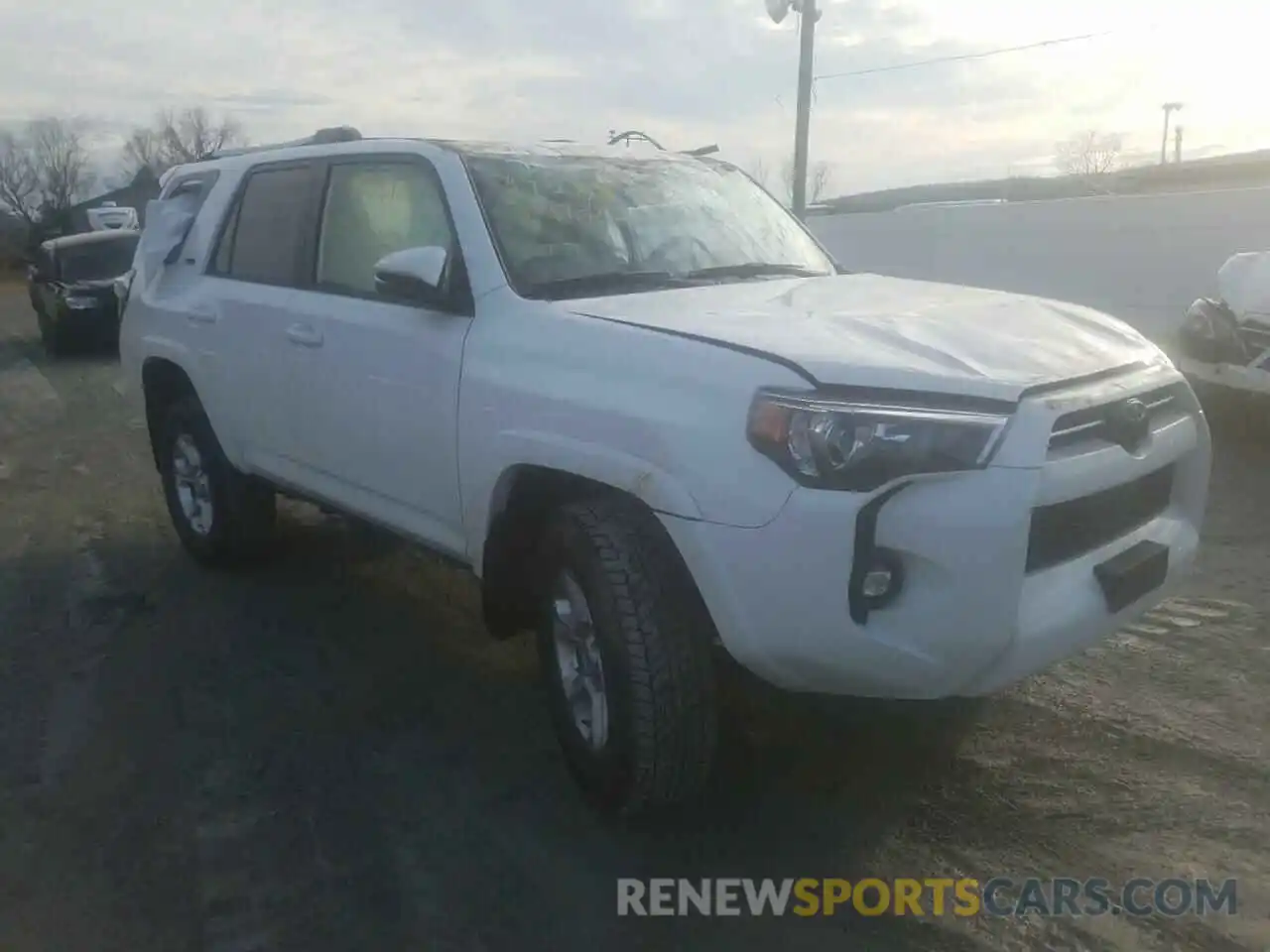 1 Photograph of a damaged car JTENU5JR6N6012366 TOYOTA 4RUNNER 2022