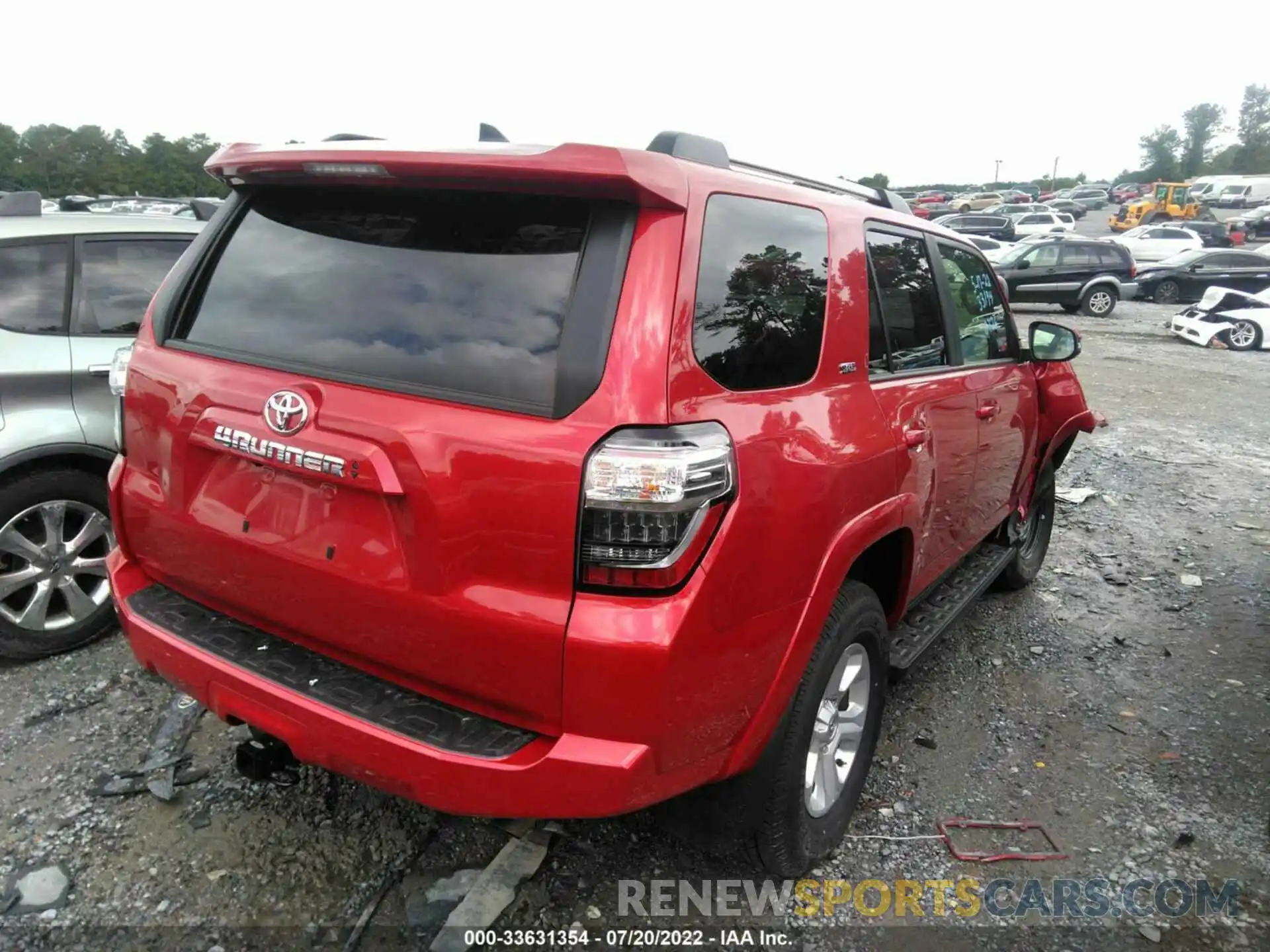 4 Photograph of a damaged car JTENU5JR6N6020726 TOYOTA 4RUNNER 2022