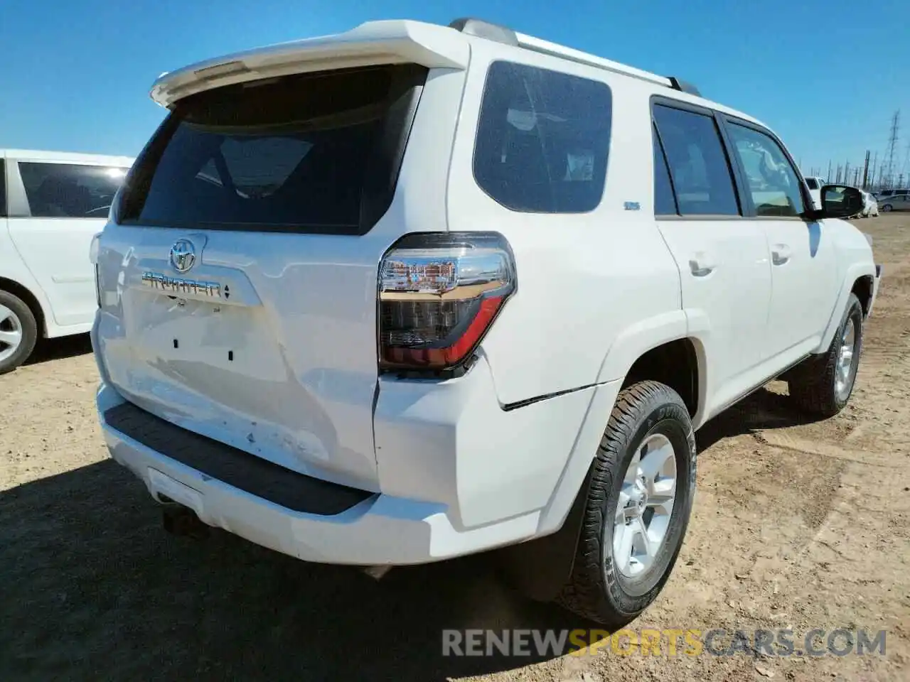 4 Photograph of a damaged car JTENU5JR7N6009993 TOYOTA 4RUNNER 2022