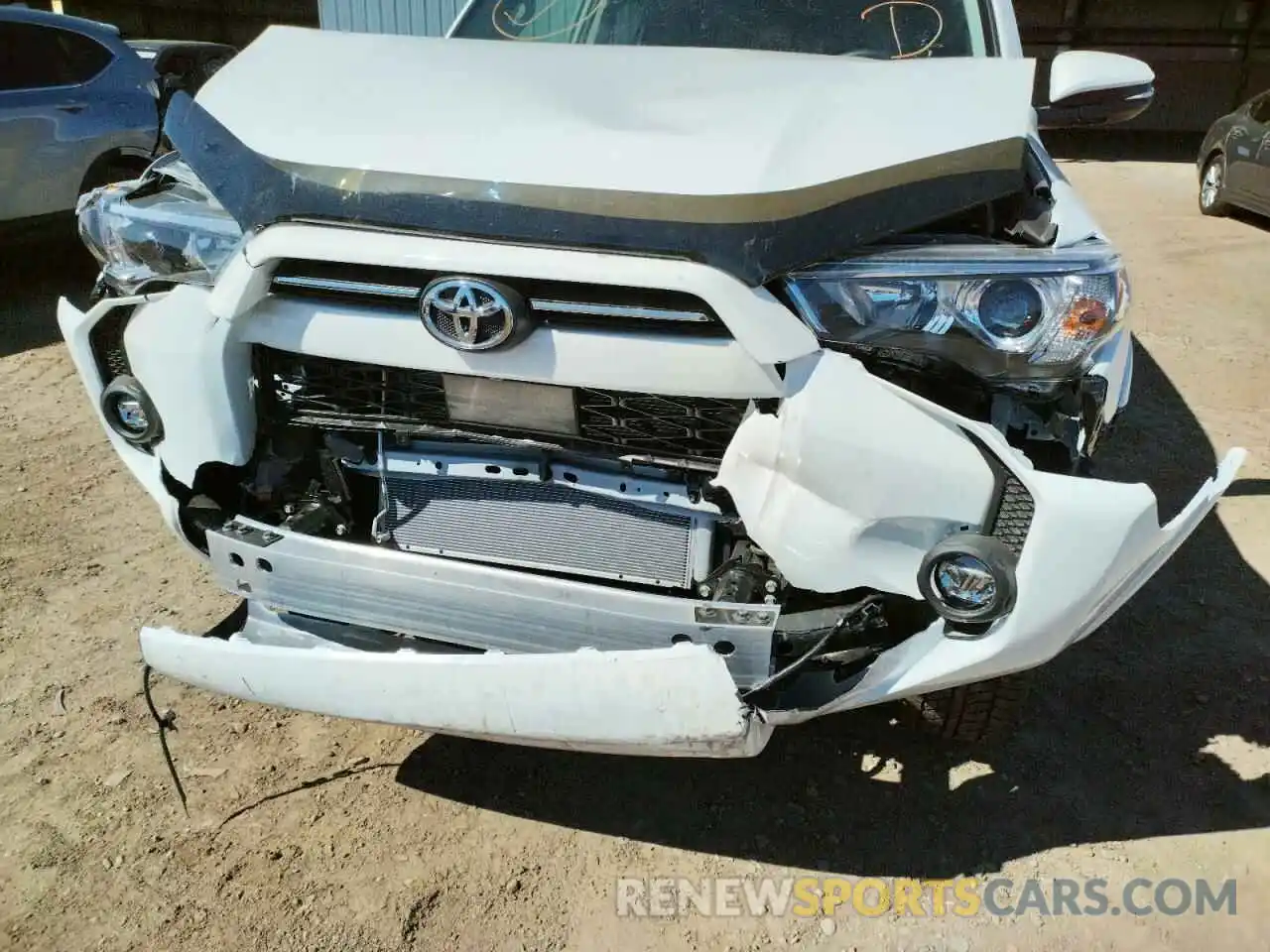 9 Photograph of a damaged car JTENU5JR7N6009993 TOYOTA 4RUNNER 2022